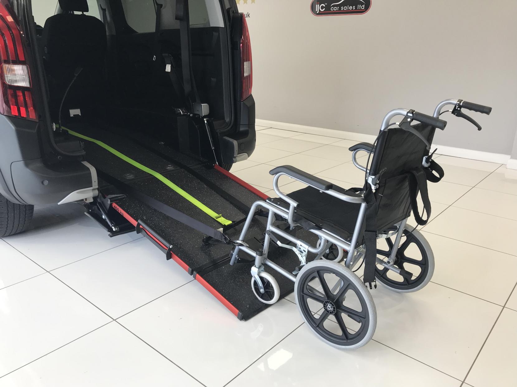 Peugeot Rifter * NEW PRICE! Save £5,000!! * - Wheelchair adapted Vehicle - 1.5 BlueHDi Allure Standard MPV 5dr Diesel Manual Euro 6 (100 ps)