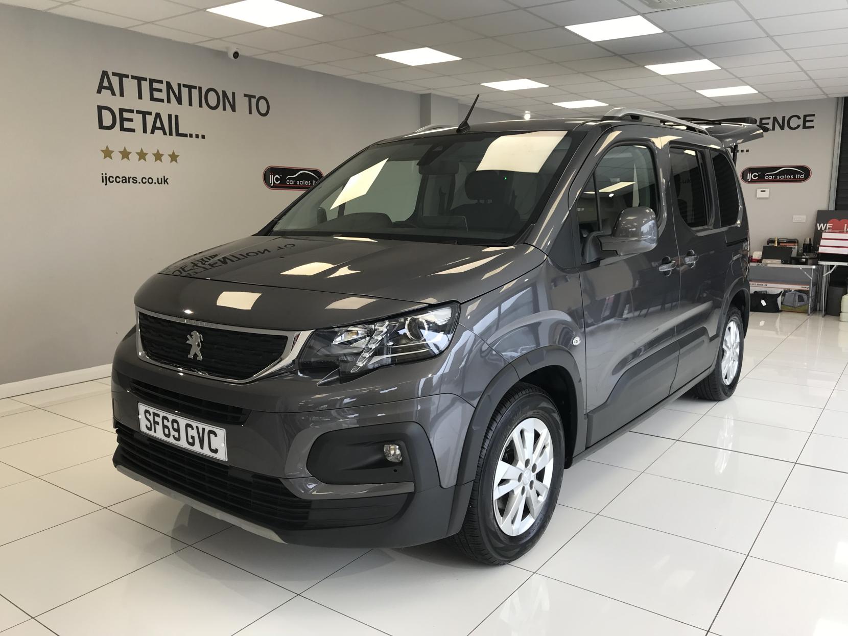 Peugeot Rifter * NEW PRICE! Save £5,000!! * - Wheelchair adapted Vehicle - 1.5 BlueHDi Allure Standard MPV 5dr Diesel Manual Euro 6 (100 ps)