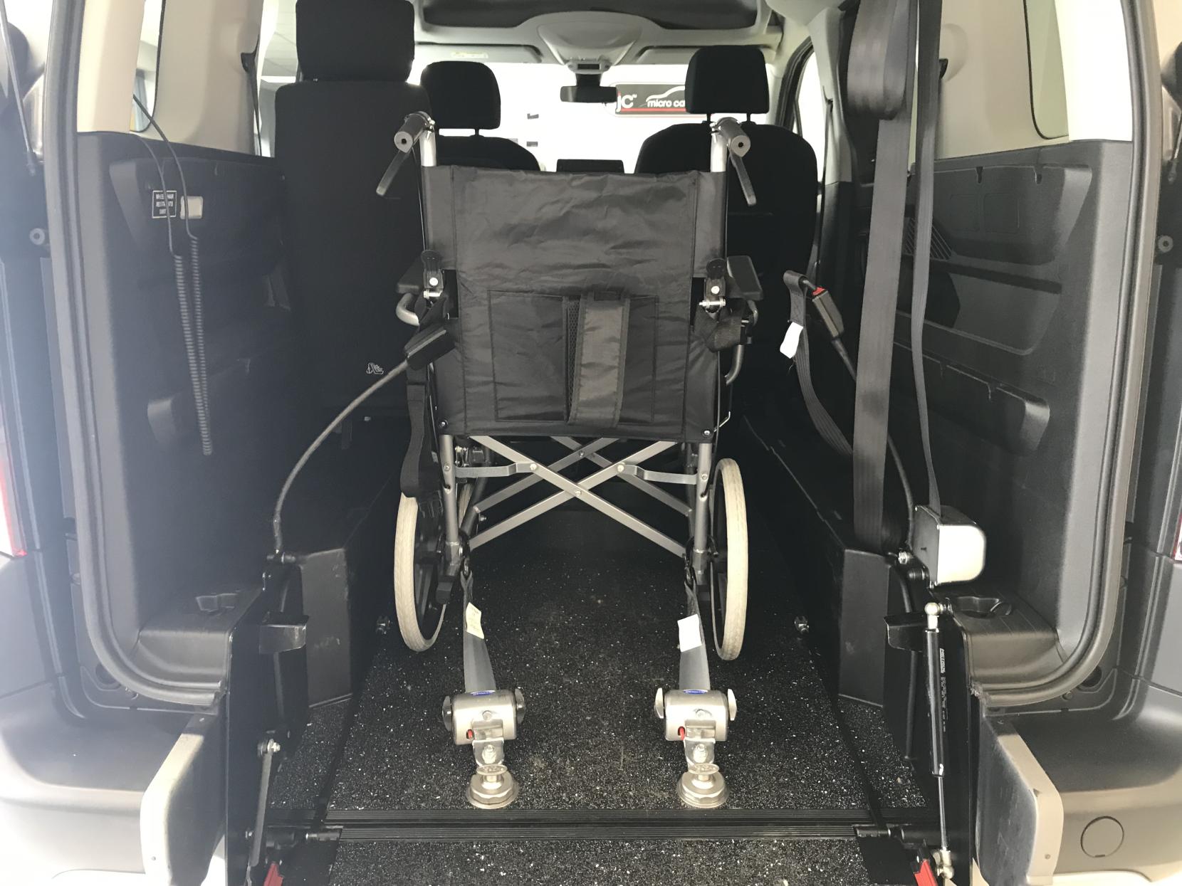 Peugeot Rifter * NEW PRICE! Save £5,000!! * - Wheelchair adapted Vehicle - 1.5 BlueHDi Allure Standard MPV 5dr Diesel Manual Euro 6 (100 ps)