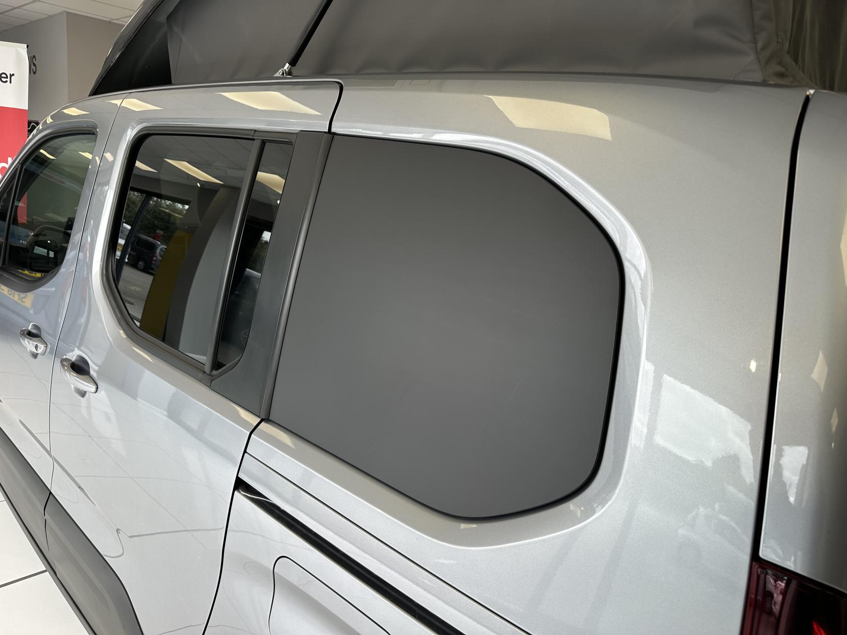 Peugeot Rifter MICRO CAMPER, JUST 3,683 MILES! POP TOP, SIDE BED! *STUNNING NEW COLOUR INTERIOR*