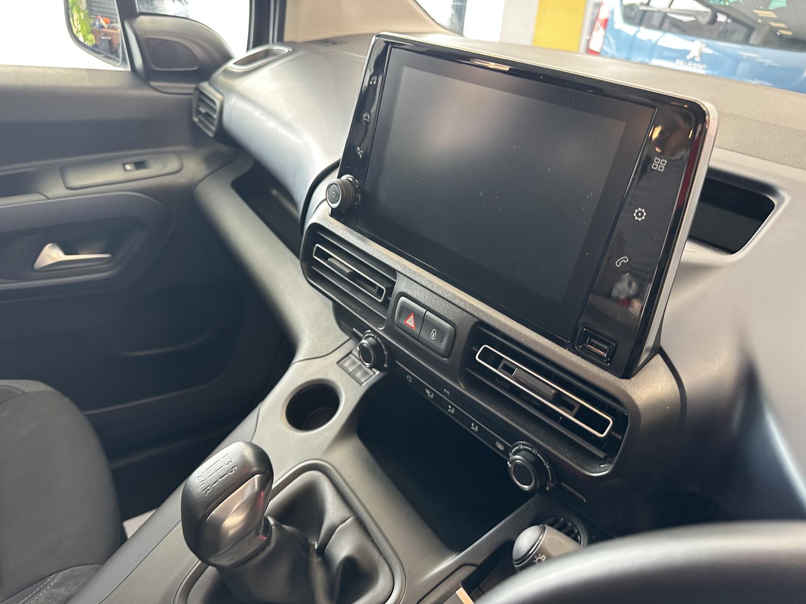 Peugeot Rifter MICRO CAMPER, JUST 3,683 MILES! POP TOP, SIDE BED! *STUNNING NEW COLOUR INTERIOR*
