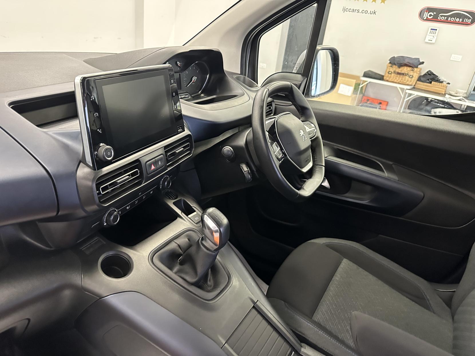 Peugeot Rifter MICRO CAMPER, JUST 3,683 MILES! POP TOP, SIDE BED! *STUNNING NEW COLOUR INTERIOR*