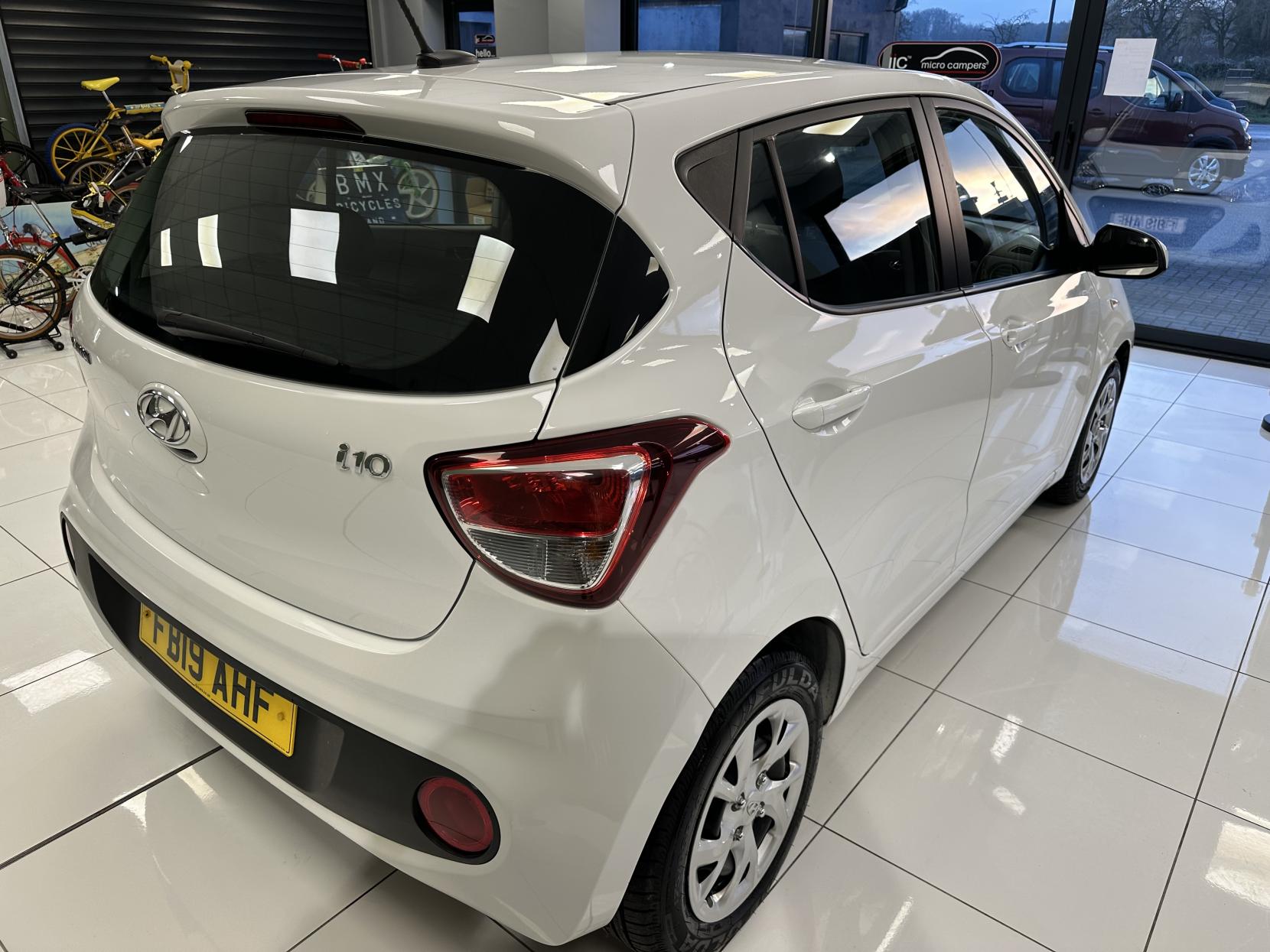 Hyundai i10 1.0 SE Hatchback 5dr Petrol Manual Euro 6 (67 ps)