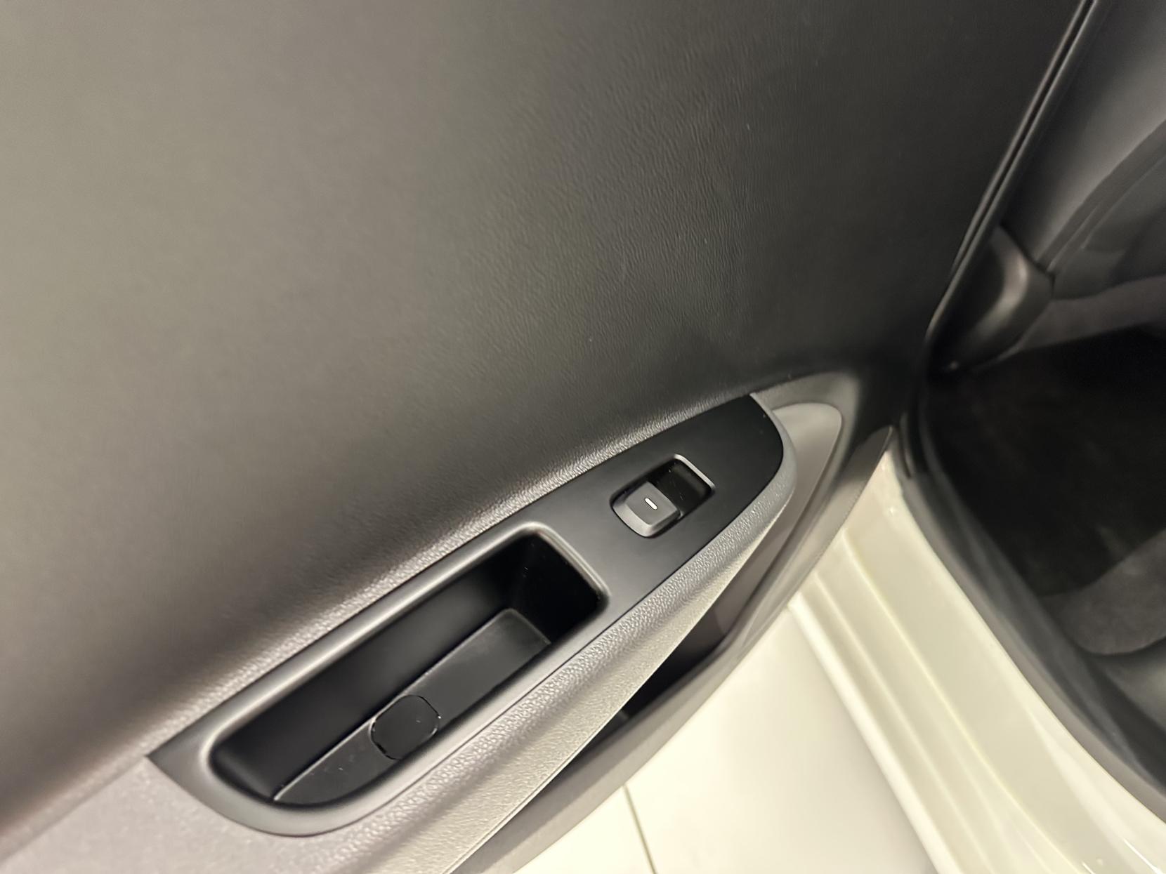 Hyundai i10 1.0 SE Hatchback 5dr Petrol Manual Euro 6 (67 ps)