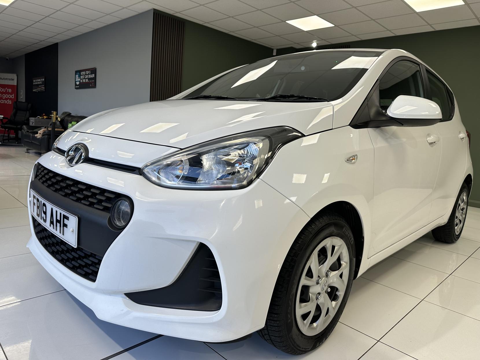 Hyundai i10 1.0 SE Hatchback 5dr Petrol Manual Euro 6 (67 ps)