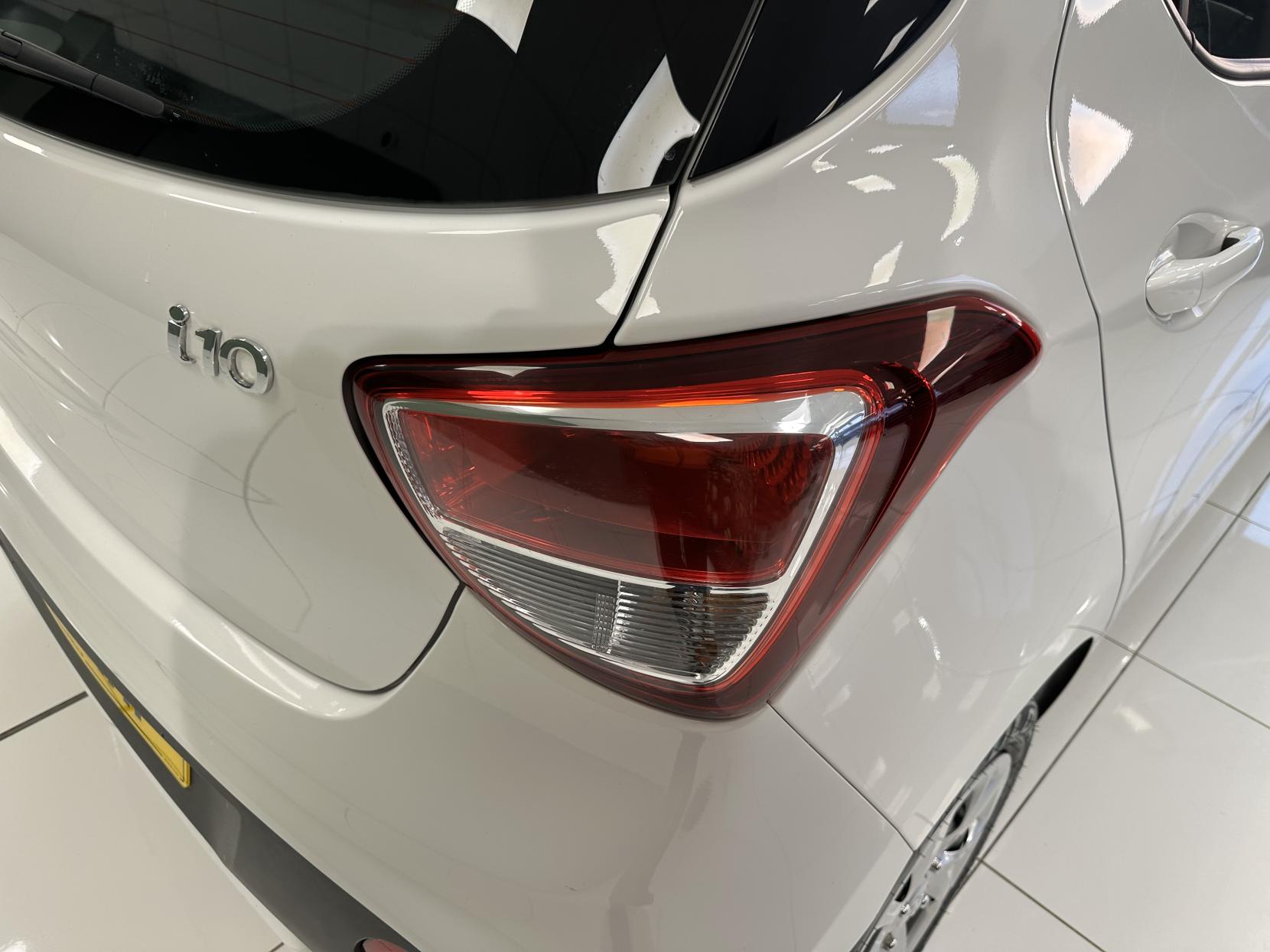 Hyundai i10 1.0 SE Hatchback 5dr Petrol Manual Euro 6 (67 ps)