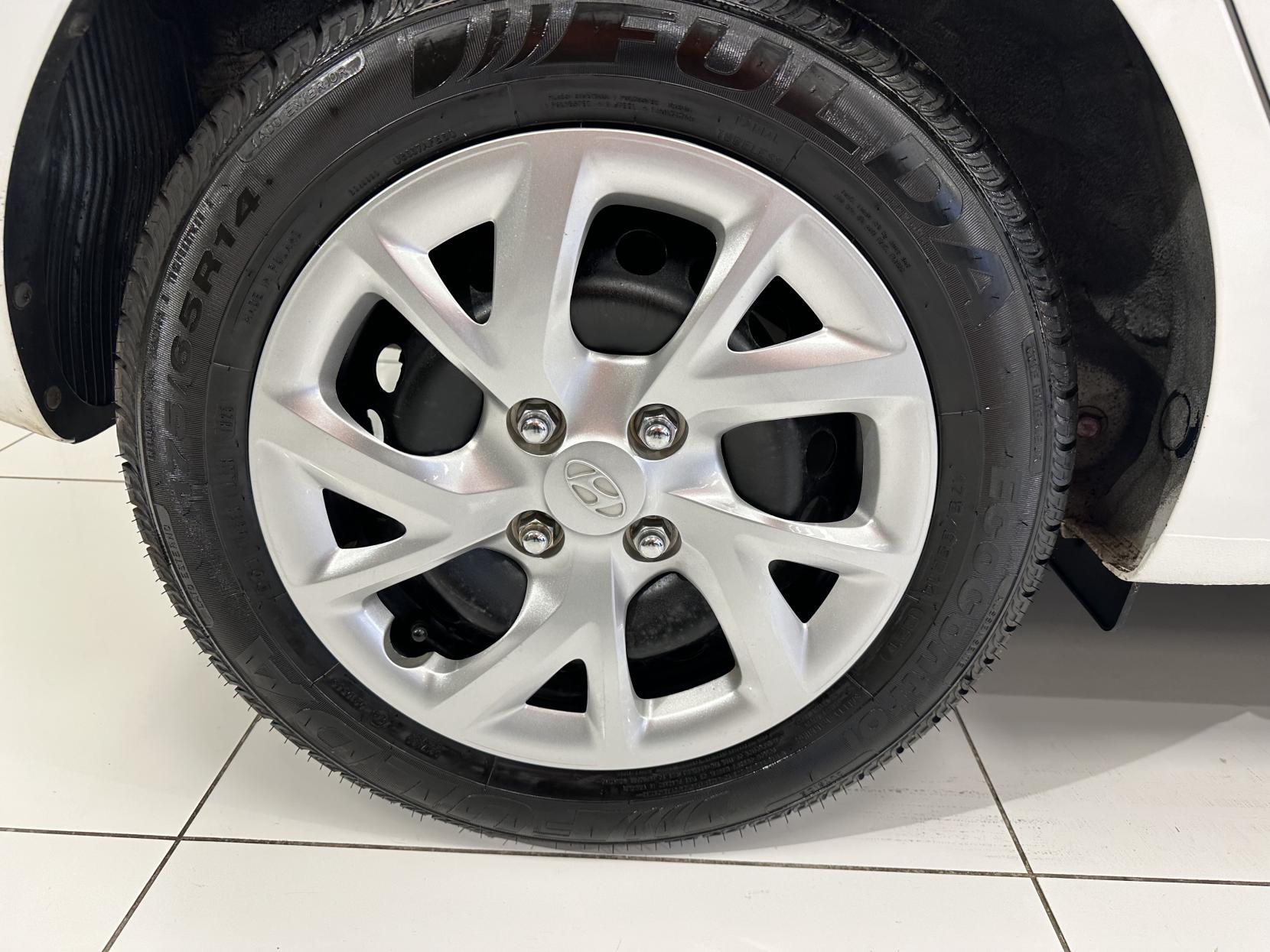 Hyundai i10 1.0 SE Hatchback 5dr Petrol Manual Euro 6 (67 ps)