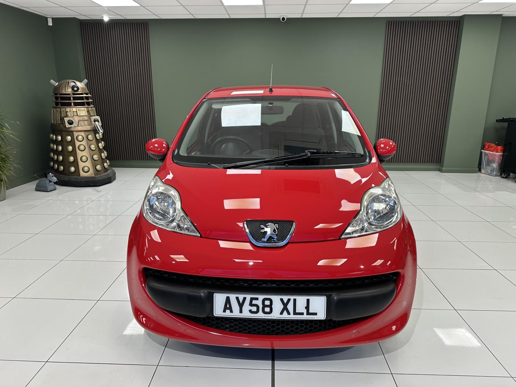 Peugeot 107 1.0 12V Urban Hatchback 5dr Petrol Manual Euro 4 (68 ps)