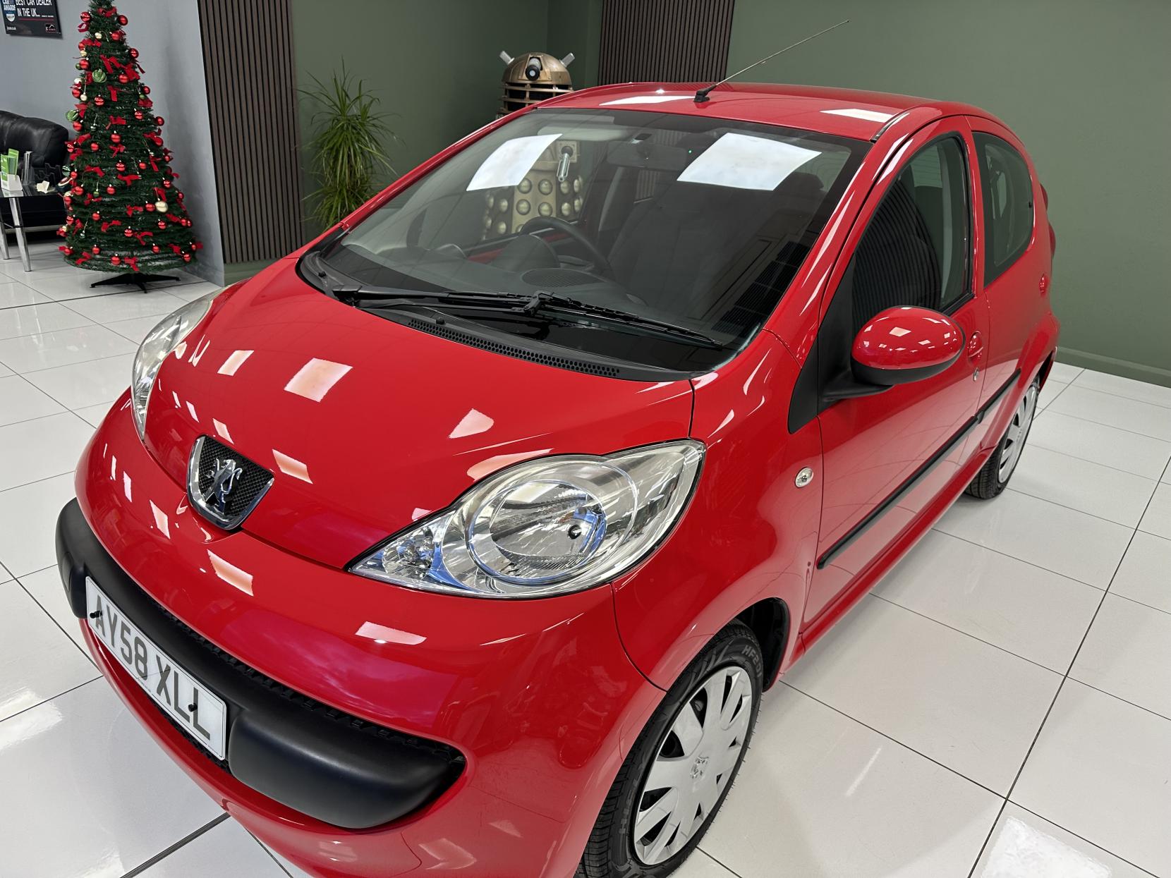 Peugeot 107 1.0 12V Urban Hatchback 5dr Petrol Manual Euro 4 (68 ps)