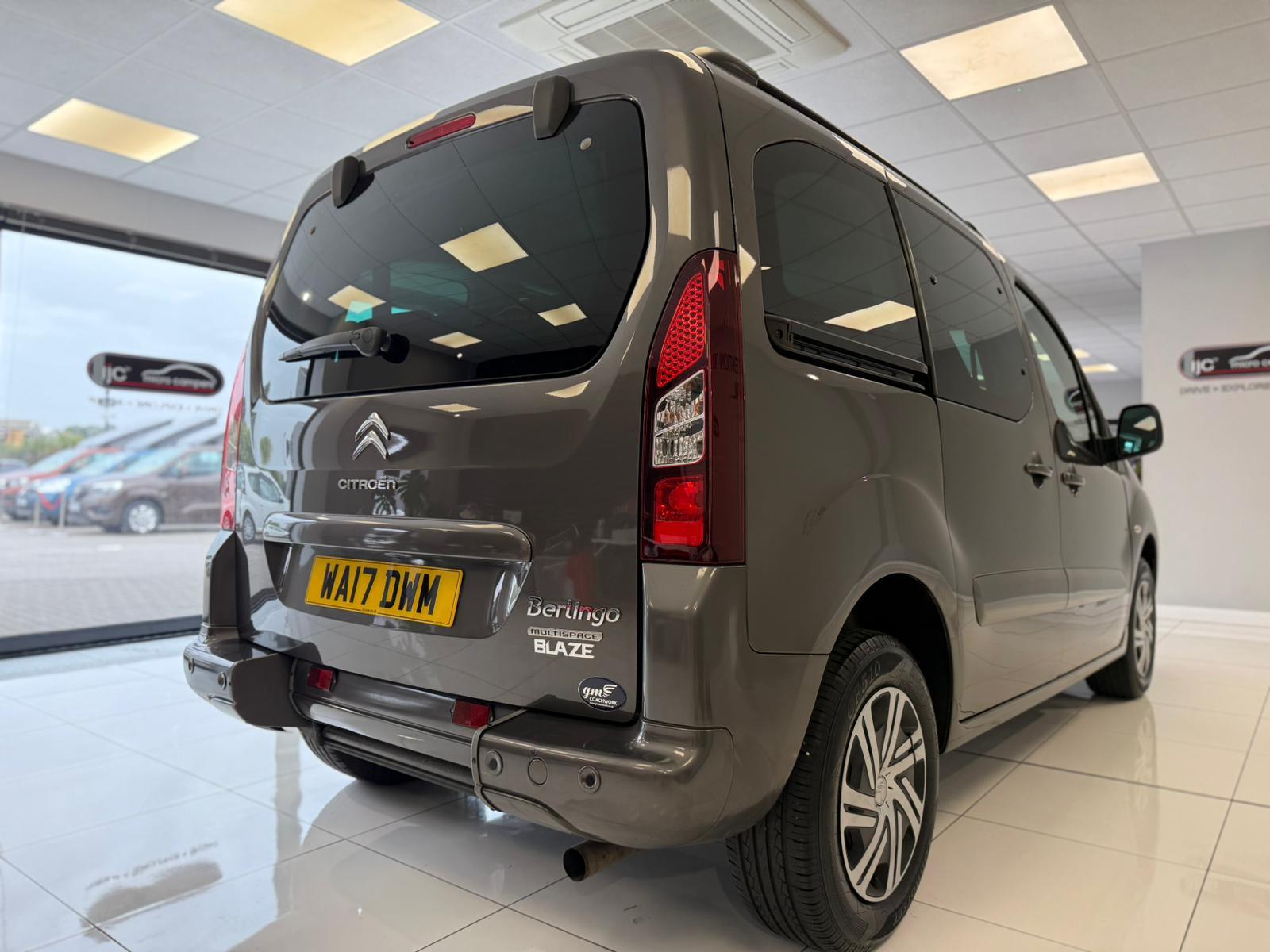 Citroen Berlingo AUTO WAV, TOP SPEC! FRONT AND REAR PARK SENSORS, WINCH, APPLE CAR PLAY /SAT NAV! 1.6 BlueHDi Flair Multispace MPV 5dr Diesel ETG6 Euro 6
