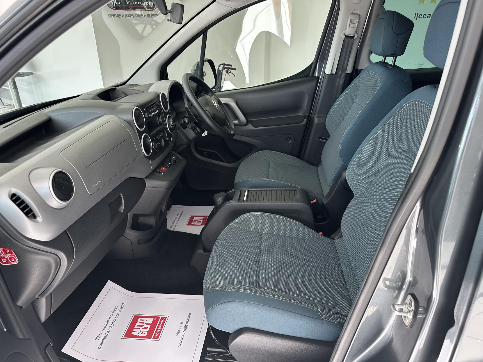 Citroen Berlingo AUTO WAV, TOP SPEC! FRONT AND REAR PARK SENSORS, WINCH, APPLE CAR PLAY /SAT NAV! 1.6 BlueHDi Flair Multispace MPV 5dr Diesel ETG6 Euro 6