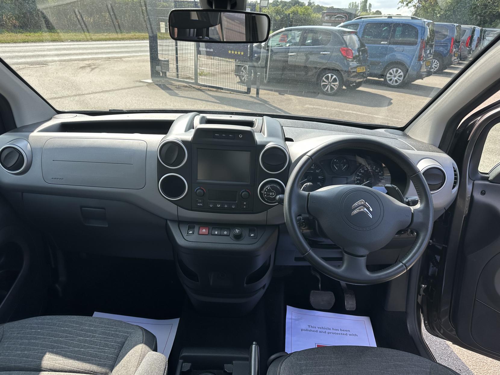 Citroen Berlingo AUTO WAV, TOP SPEC! FRONT AND REAR PARK SENSORS, WINCH, APPLE CAR PLAY /SAT NAV! 1.6 BlueHDi Flair Multispace MPV 5dr Diesel ETG6 Euro 6