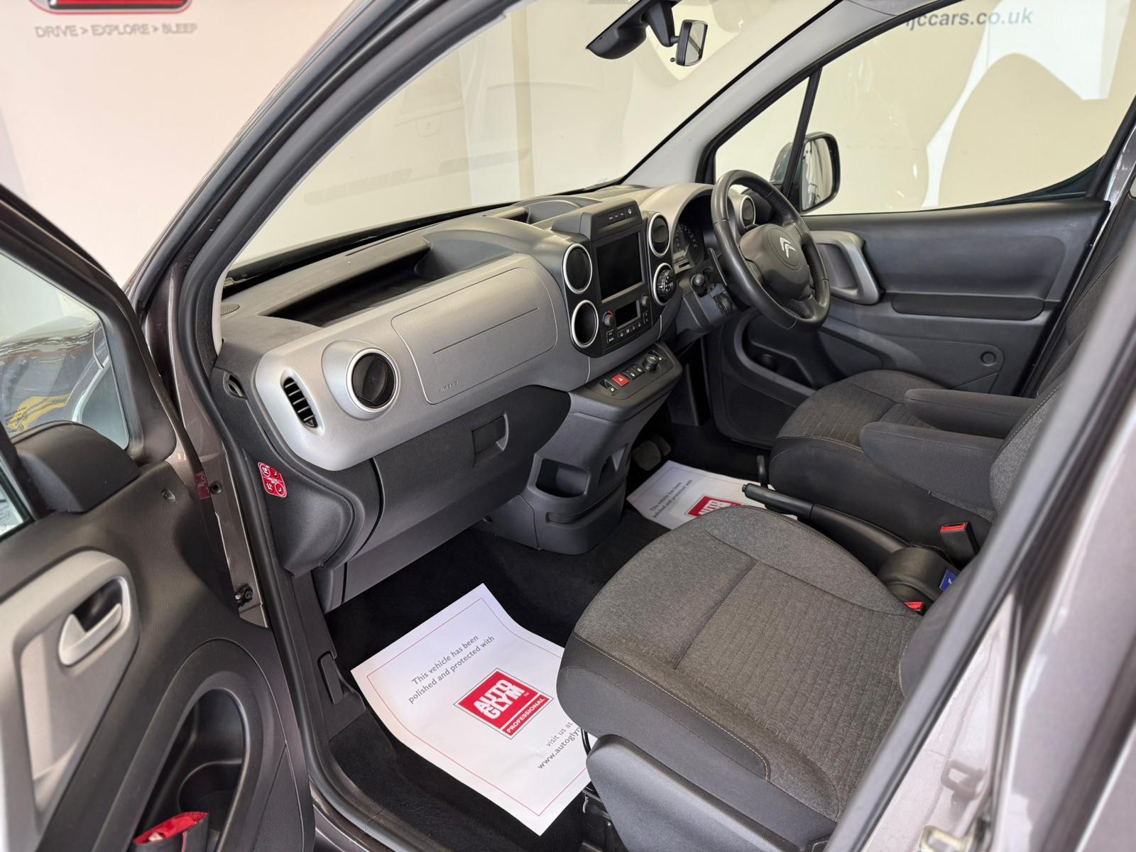 Citroen Berlingo AUTO WAV, TOP SPEC! FRONT AND REAR PARK SENSORS, WINCH, APPLE CAR PLAY /SAT NAV! 1.6 BlueHDi Flair Multispace MPV 5dr Diesel ETG6 Euro 6