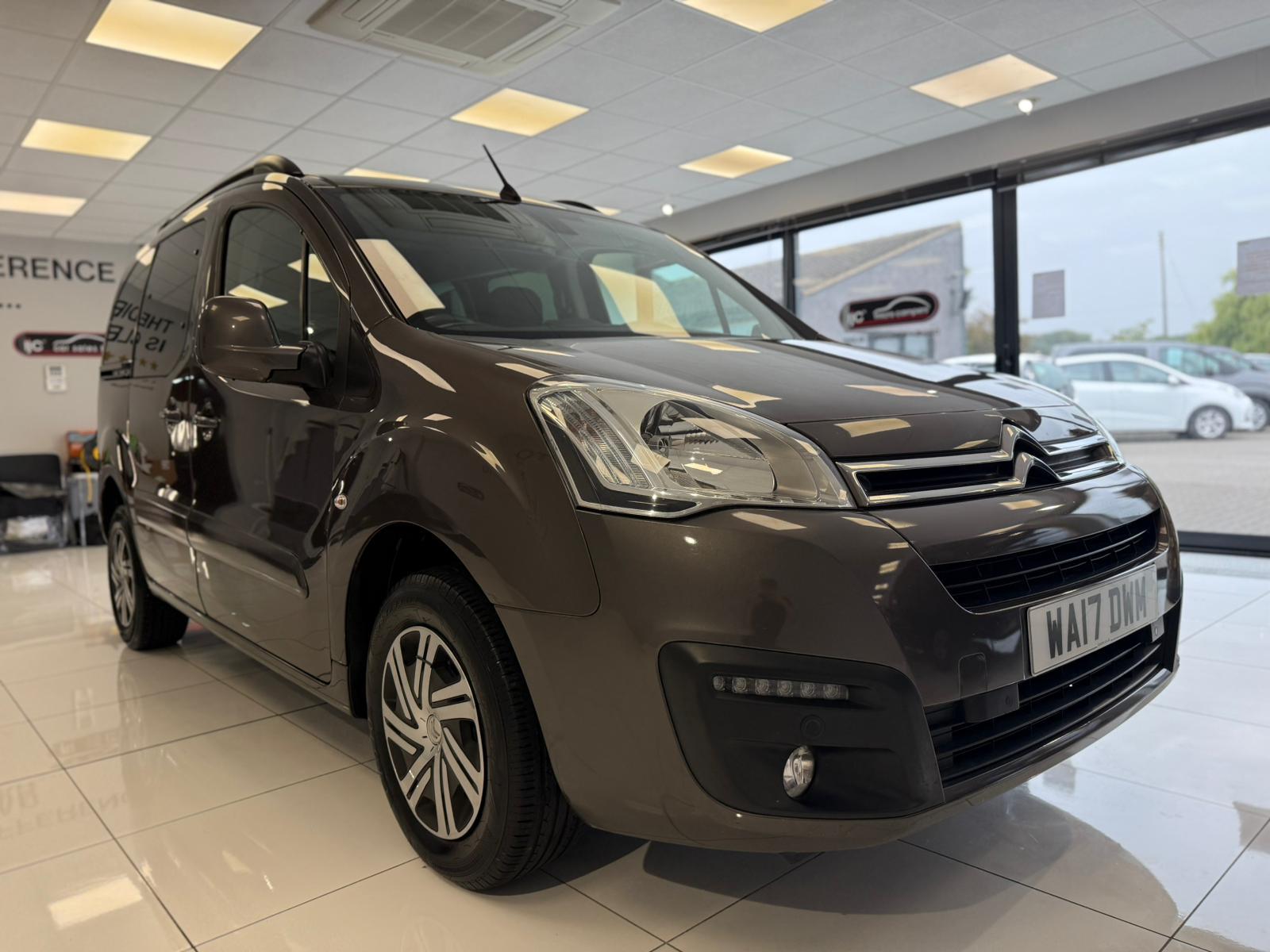 Citroen Berlingo AUTO WAV, TOP SPEC! FRONT AND REAR PARK SENSORS, WINCH, APPLE CAR PLAY /SAT NAV! 1.6 BlueHDi Flair Multispace MPV 5dr Diesel ETG6 Euro 6