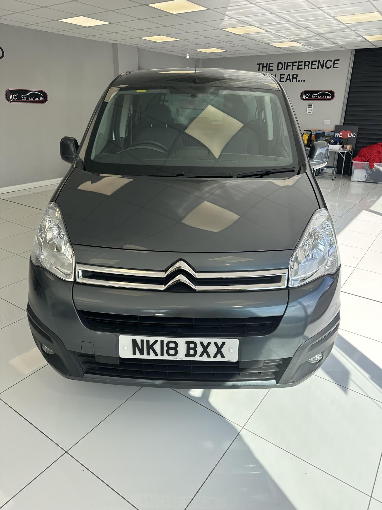 Citroen Berlingo AUTO WAV, TOP SPEC! FRONT AND REAR PARK SENSORS, WINCH, APPLE CAR PLAY /SAT NAV! 1.6 BlueHDi Flair Multispace MPV 5dr Diesel ETG6 Euro 6