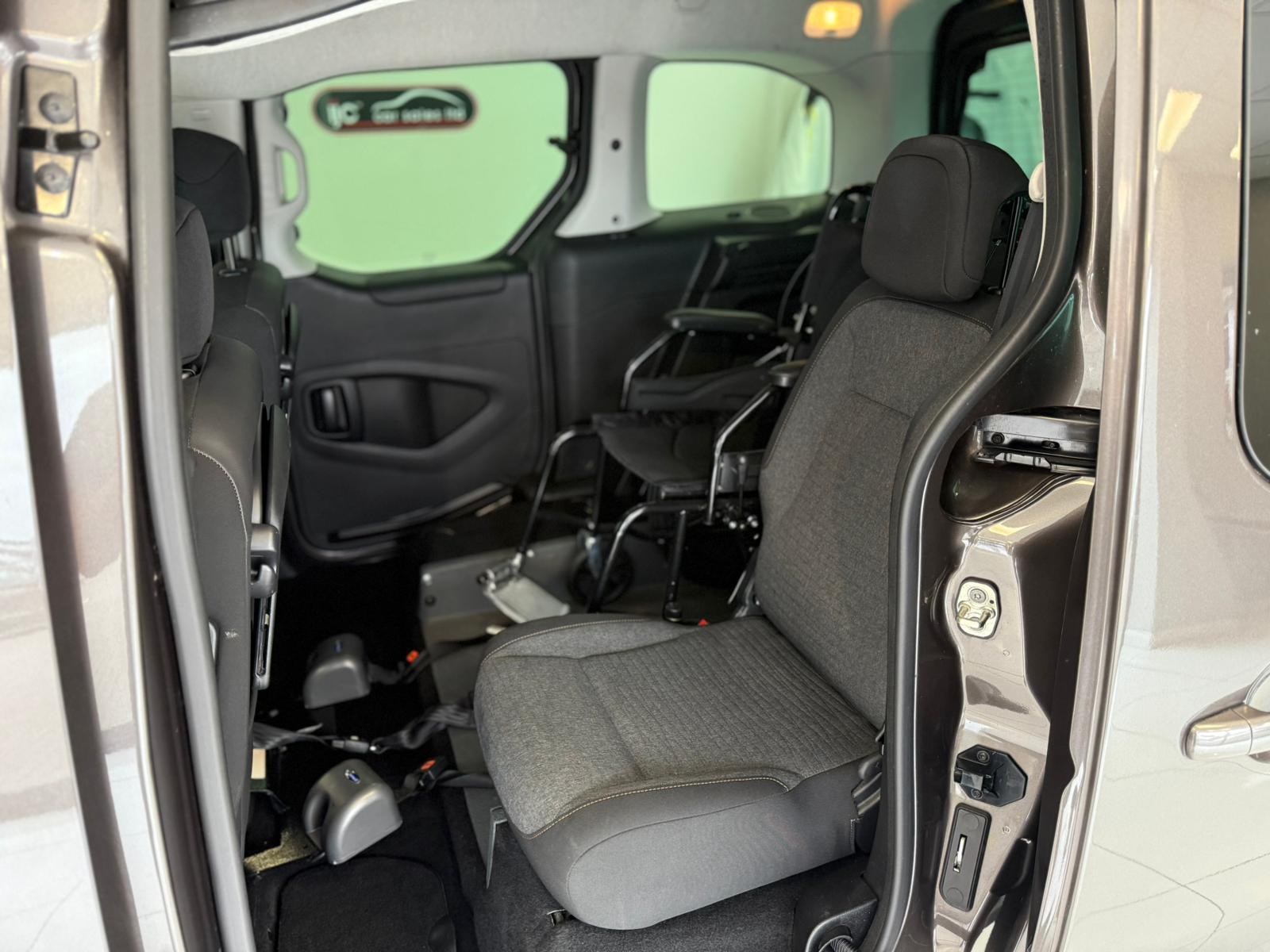 Citroen Berlingo AUTO WAV, TOP SPEC! FRONT AND REAR PARK SENSORS, WINCH, APPLE CAR PLAY /SAT NAV! 1.6 BlueHDi Flair Multispace MPV 5dr Diesel ETG6 Euro 6