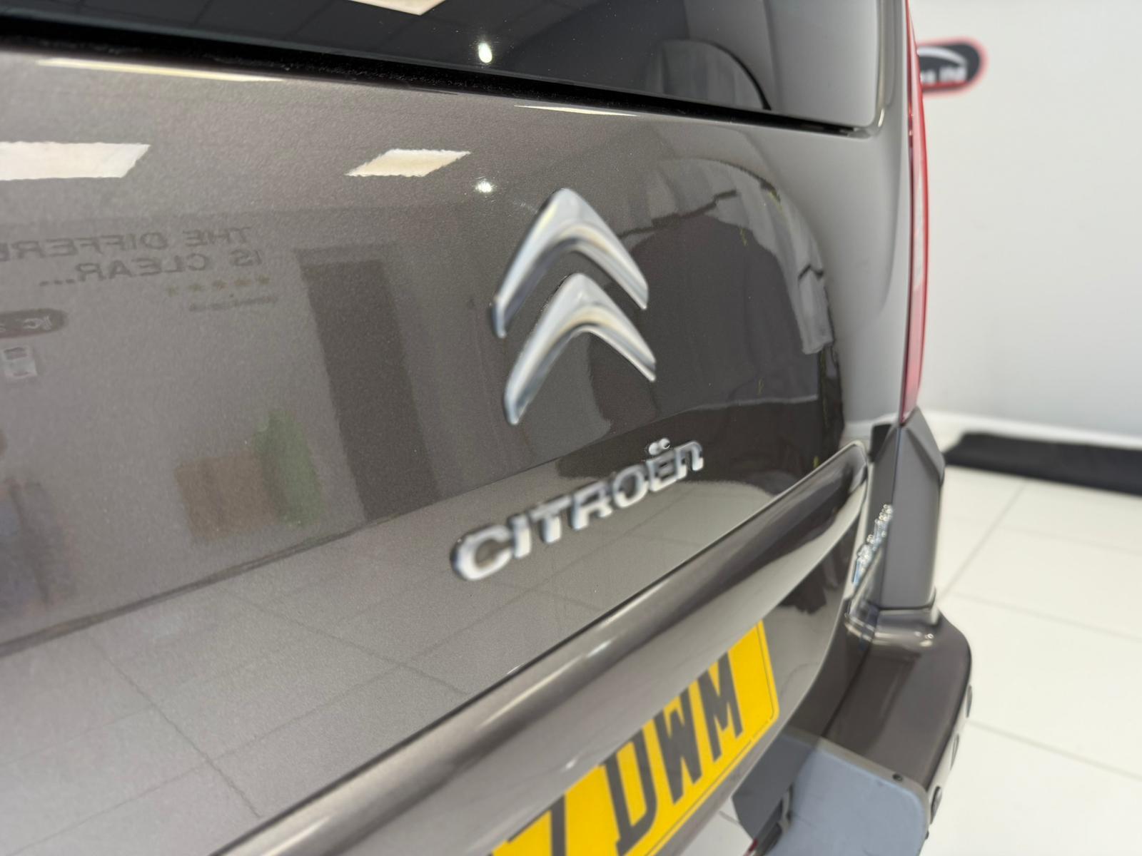 Citroen Berlingo AUTO WAV, TOP SPEC! FRONT AND REAR PARK SENSORS, WINCH, APPLE CAR PLAY /SAT NAV! 1.6 BlueHDi Flair Multispace MPV 5dr Diesel ETG6 Euro 6