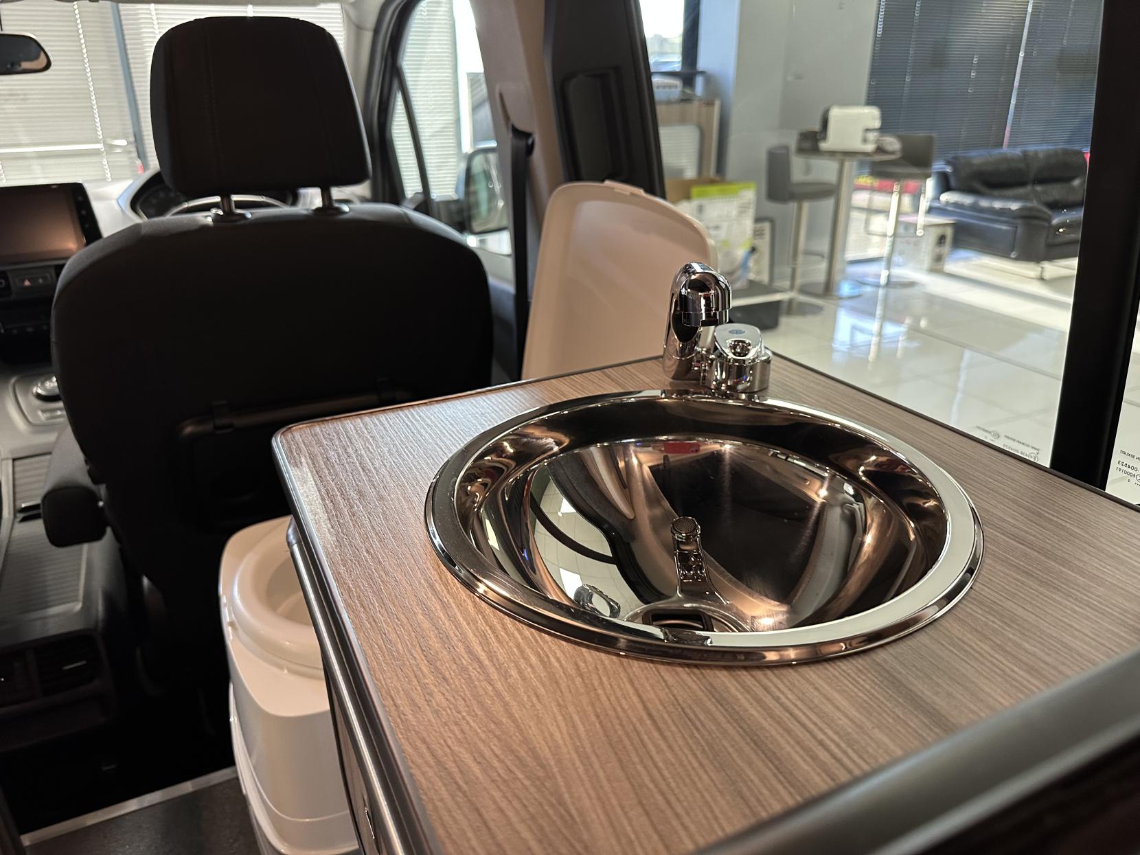 Peugeot Rifter AUTOMATIC MICRO CAMPER! BRAND NEW CONVERSION!! 1.5 BlueHDi Allure Premium Standard MPV 5dr Diesel EAT Euro 6 (s/s) (130 ps)