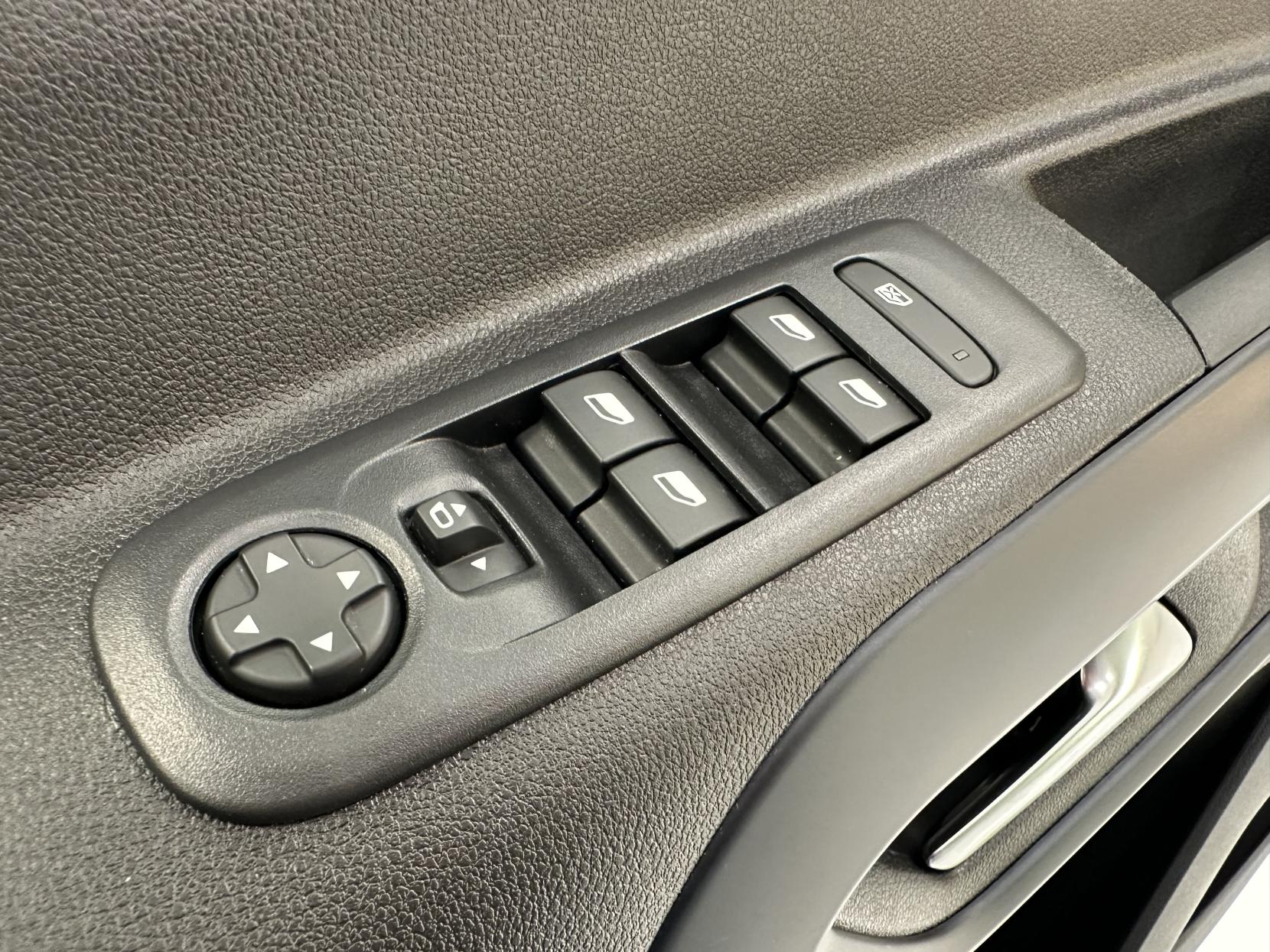 Peugeot Rifter AUTOMATIC MICRO CAMPER! BRAND NEW CONVERSION!! 1.5 BlueHDi Allure Premium Standard MPV 5dr Diesel EAT Euro 6 (s/s) (130 ps)