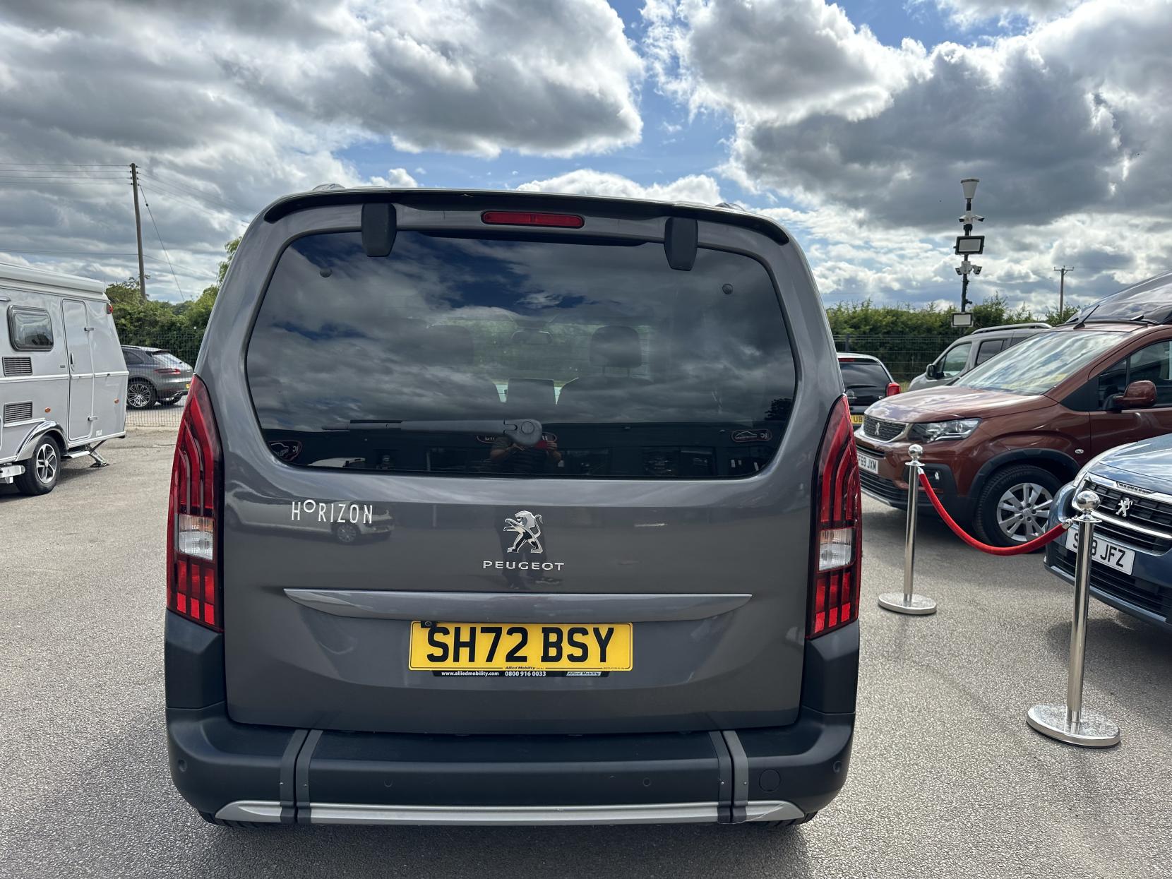 Peugeot Rifter AUTOMATIC WAV, CARRIES 5! HIGH SPEC ALLURE PREMIUM MODEL WITH A WINCH! 1.5 BlueHDi Allure Premium Standard MPV 5dr Diesel EAT Euro 6 (s/s) (130 ps)