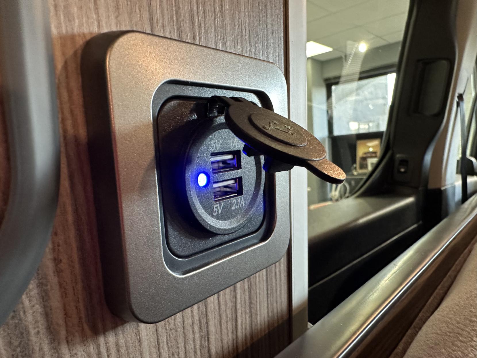 Peugeot Rifter AUTOMATIC MICRO CAMPER! BRAND NEW CONVERSION!! 1.5 BlueHDi Allure Premium Standard MPV 5dr Diesel EAT Euro 6 (s/s) (130 ps)