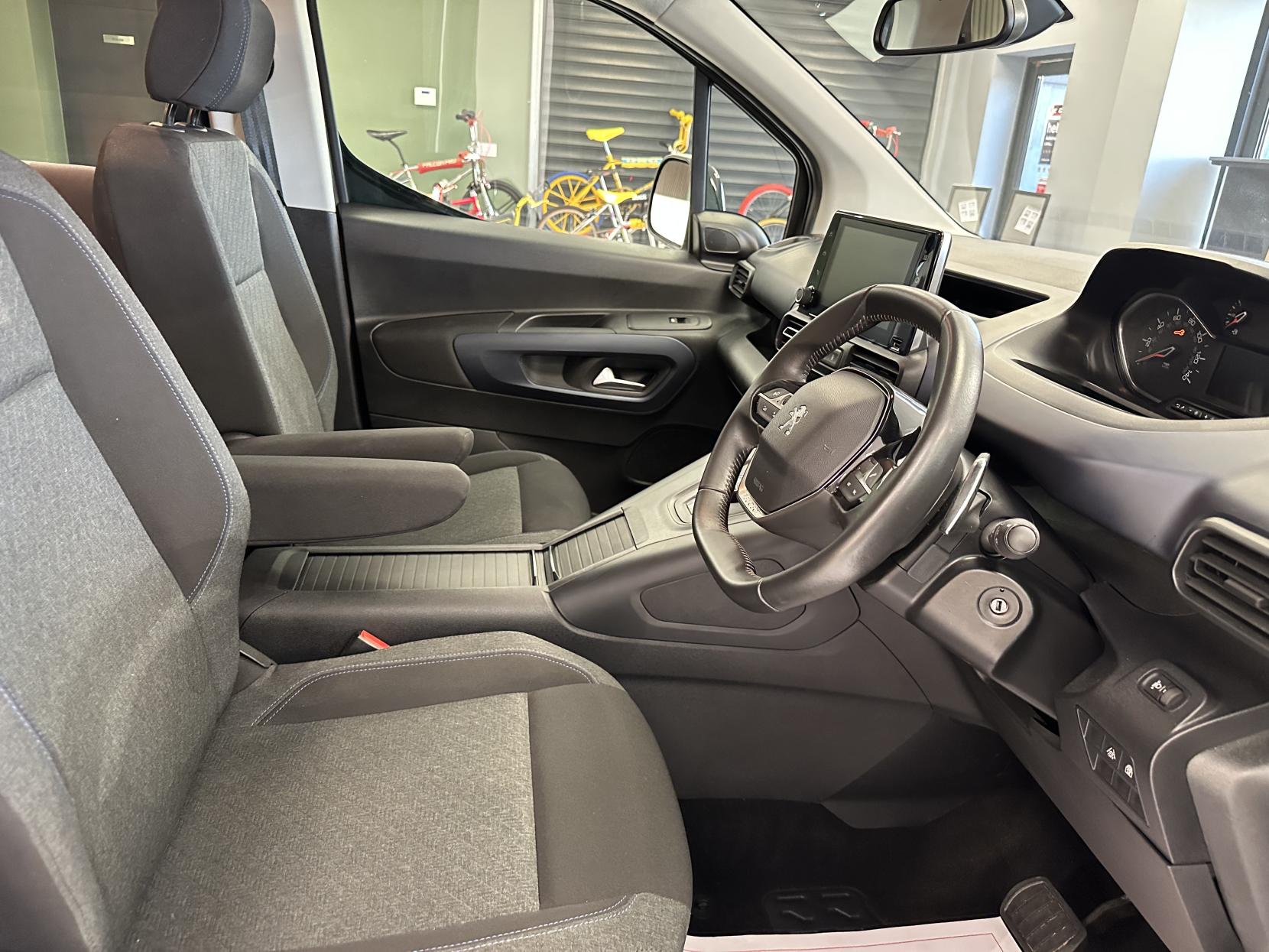 Peugeot Rifter AUTOMATIC MICRO CAMPER! BRAND NEW CONVERSION!! 1.5 BlueHDi Allure Premium Standard MPV 5dr Diesel EAT Euro 6 (s/s) (130 ps)