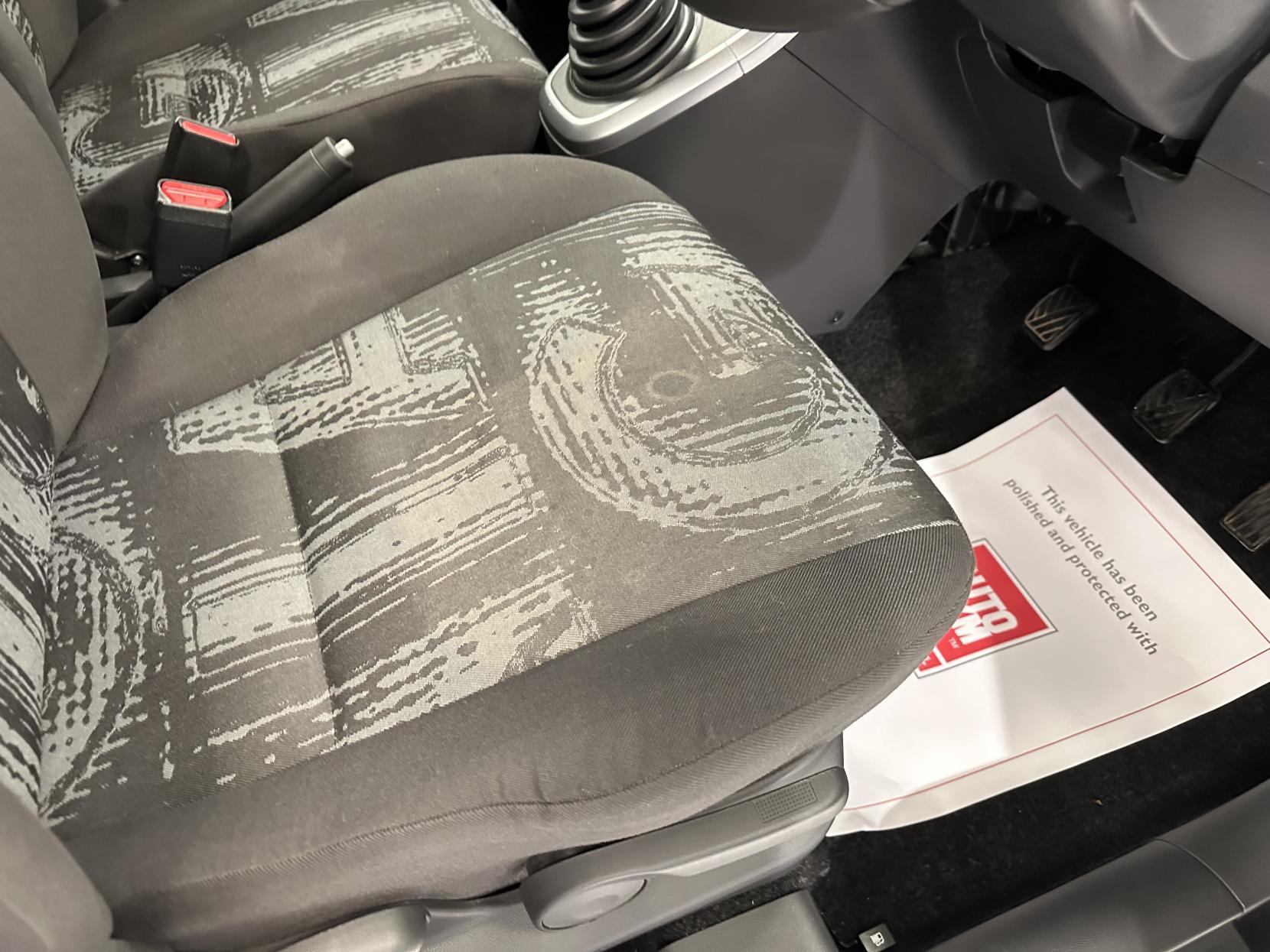 Vauxhall Agila £35 TAX! HIGH SEATING POSITION, 1.2 VVT ecoFLEX SE MPV 5dr Petrol Manual (94 ps)