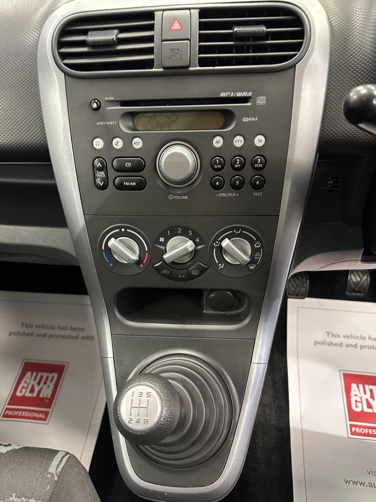 Vauxhall Agila £35 TAX! HIGH SEATING POSITION, 1.2 VVT ecoFLEX SE MPV 5dr Petrol Manual (94 ps)