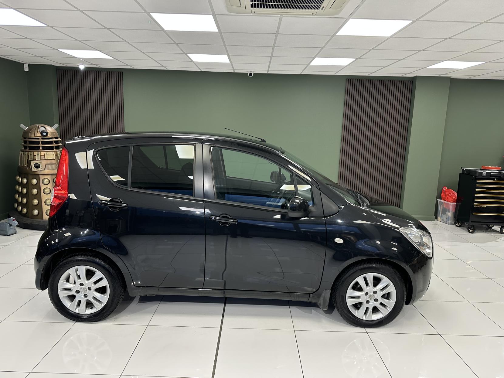 Vauxhall Agila £35 TAX! HIGH SEATING POSITION, 1.2 VVT ecoFLEX SE MPV 5dr Petrol Manual (94 ps)