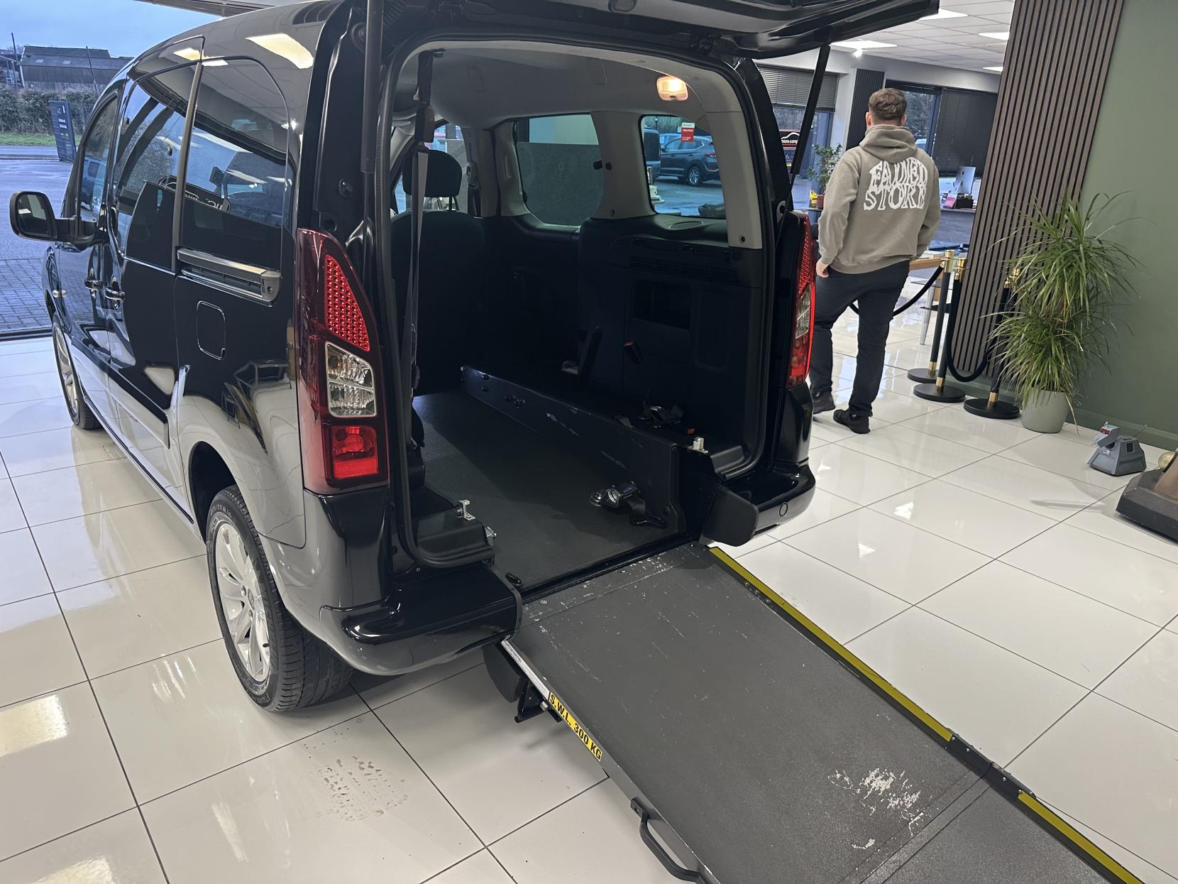 Citroen Berlingo JUST 13,492 MILES! WHEELCHAIR ADAPTED WITH A RAMP FOR EASY ACCESS 1.6 BlueHDi Feel Multispace MPV 5dr Diesel Manual Euro 6 (100 ps)