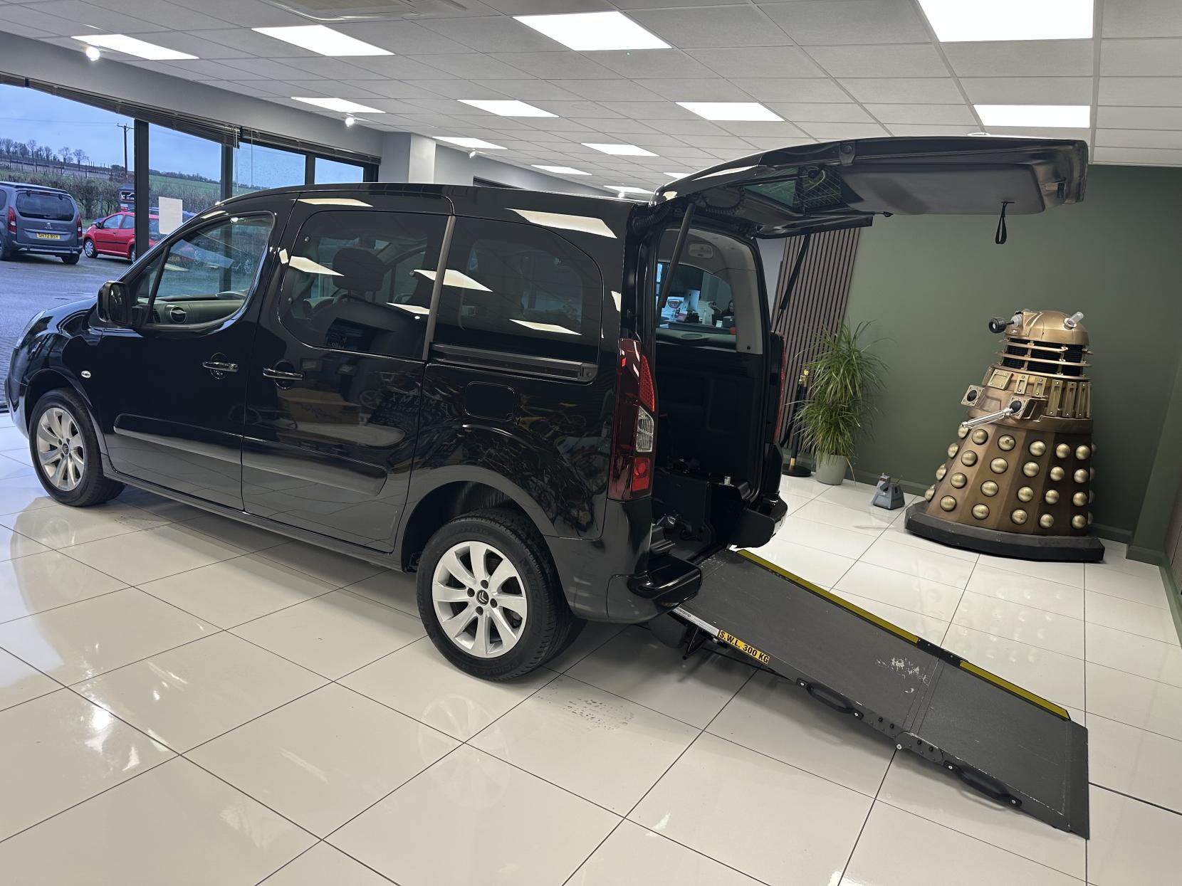 Citroen Berlingo JUST 13,492 MILES! WHEELCHAIR ADAPTED WITH A RAMP FOR EASY ACCESS 1.6 BlueHDi Feel Multispace MPV 5dr Diesel Manual Euro 6 (100 ps)