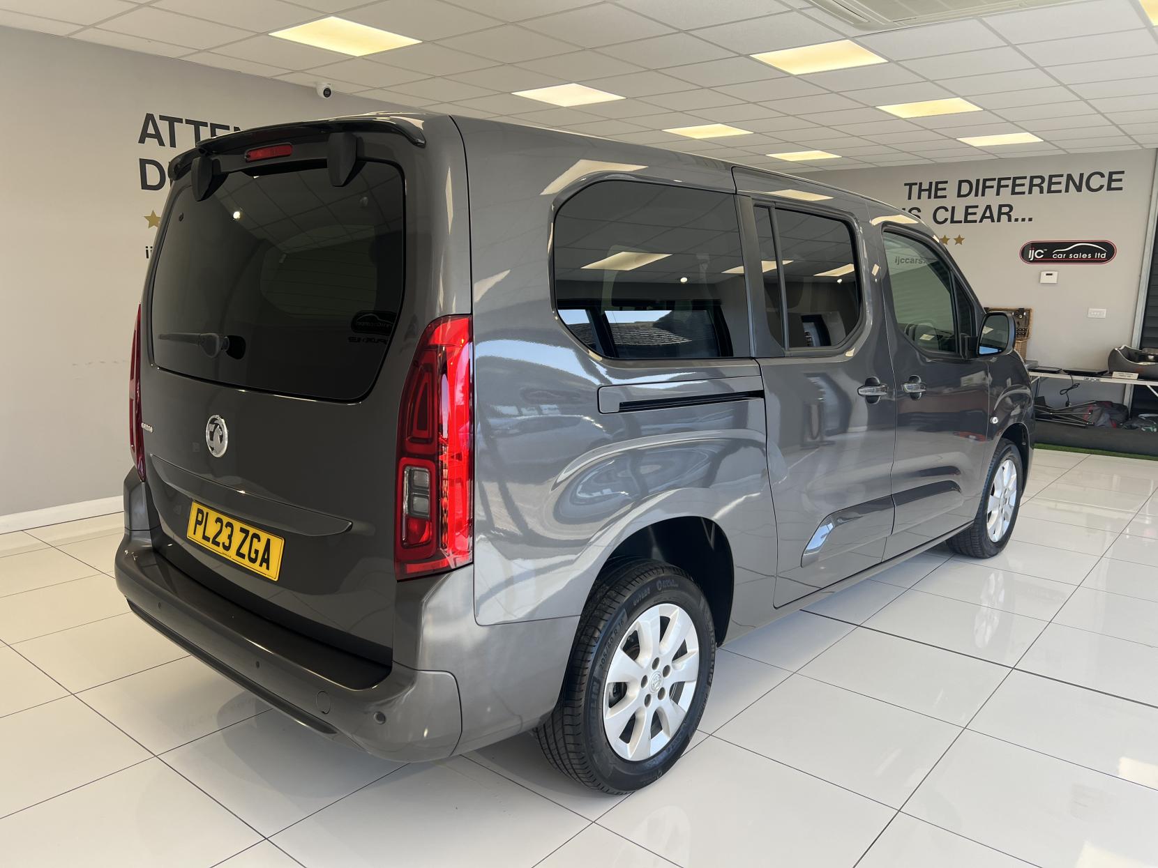 Vauxhall Combo Life *THIS IS THE ONLY PETROL AUTOMATIC 7 SEATER AVAILABLE IN THE UK ON A 2023* 1.2 130 BHP Turbo SE XL MPV 5dr Petrol Auto Euro 6 (s/s) (7 Seat) 