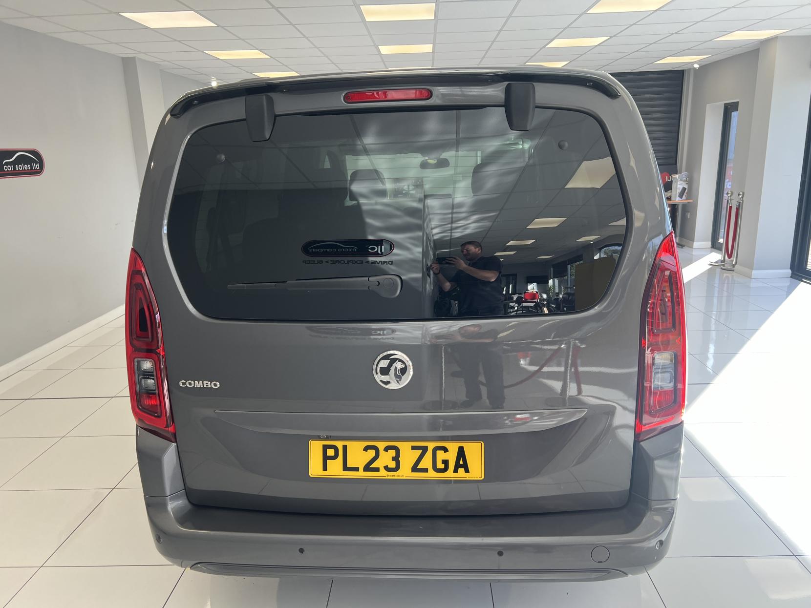 Vauxhall Combo Life *THIS IS THE ONLY PETROL AUTOMATIC 7 SEATER AVAILABLE IN THE UK ON A 2023* 1.2 130 BHP Turbo SE XL MPV 5dr Petrol Auto Euro 6 (s/s) (7 Seat) 