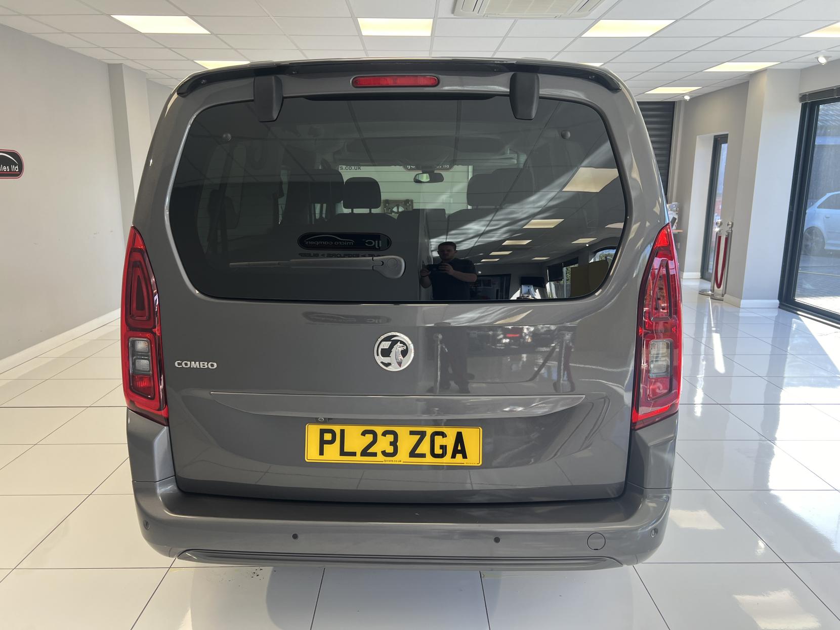 Vauxhall Combo Life *THIS IS THE ONLY PETROL AUTOMATIC 7 SEATER AVAILABLE IN THE UK ON A 2023* 1.2 130 BHP Turbo SE XL MPV 5dr Petrol Auto Euro 6 (s/s) (7 Seat) 