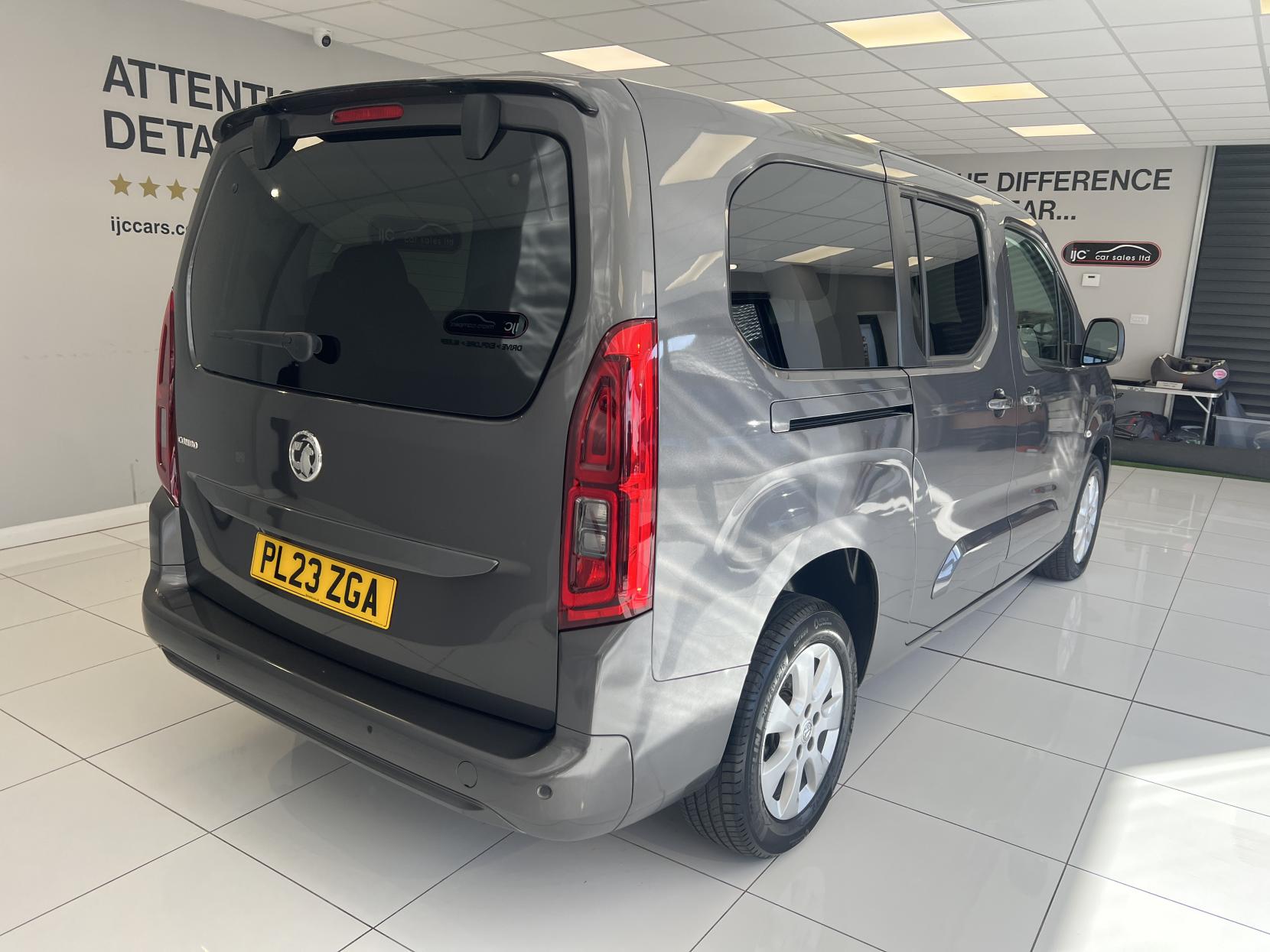 Vauxhall Combo Life *THIS IS THE ONLY PETROL AUTOMATIC 7 SEATER AVAILABLE IN THE UK ON A 2023* 1.2 130 BHP Turbo SE XL MPV 5dr Petrol Auto Euro 6 (s/s) (7 Seat) 