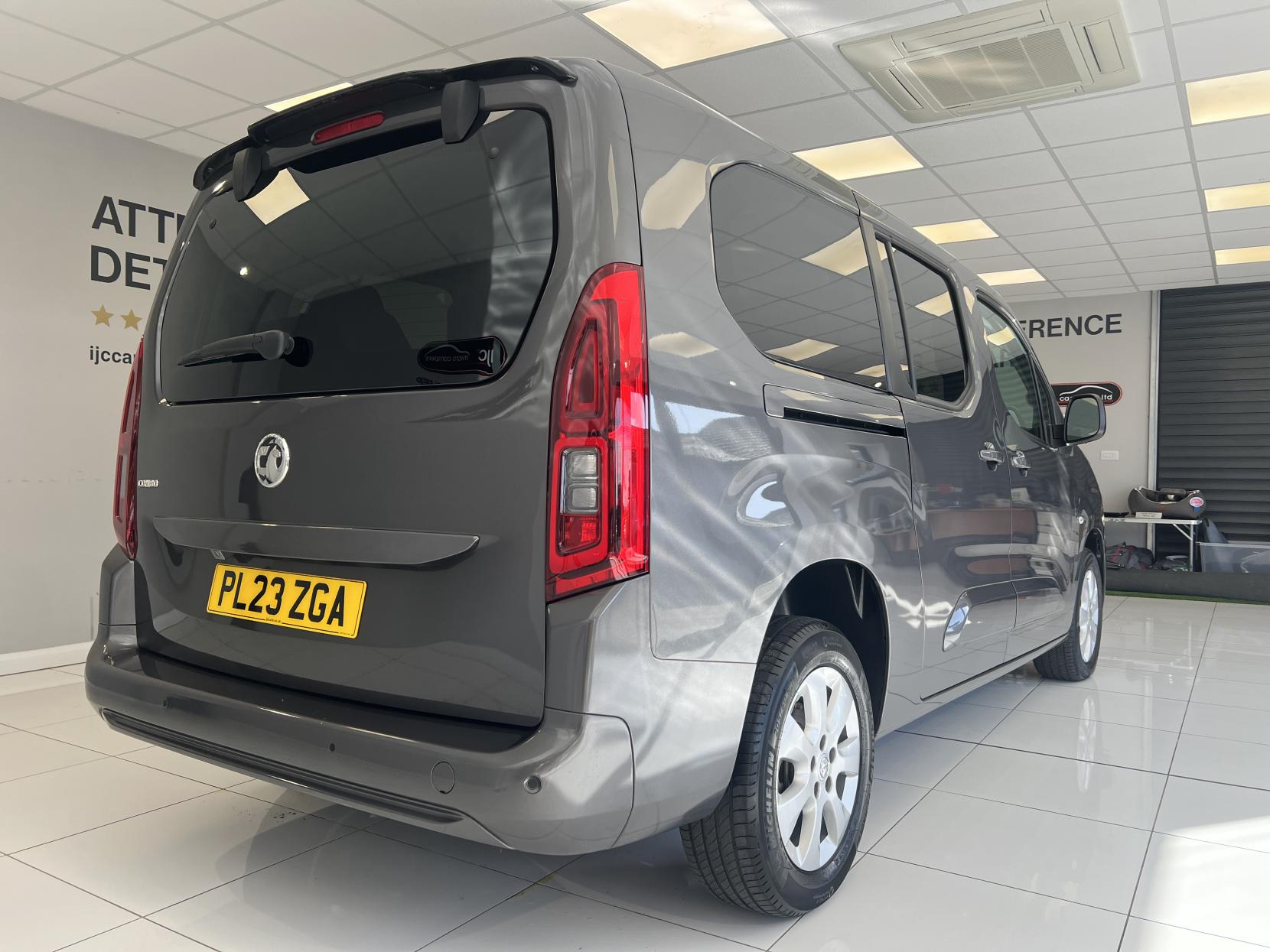 Vauxhall Combo Life *THIS IS THE ONLY PETROL AUTOMATIC 7 SEATER AVAILABLE IN THE UK ON A 2023* 1.2 130 BHP Turbo SE XL MPV 5dr Petrol Auto Euro 6 (s/s) (7 Seat) 