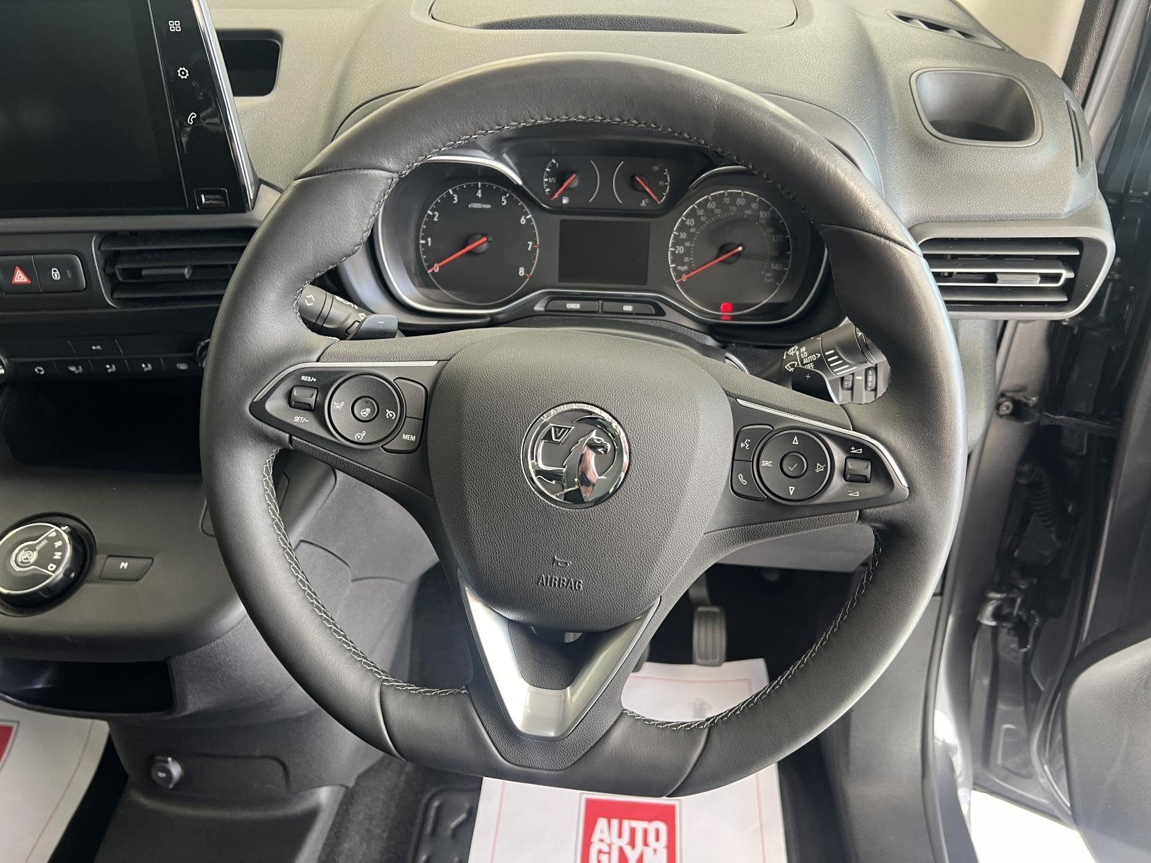 Vauxhall Combo Life *THIS IS THE ONLY PETROL AUTOMATIC 7 SEATER AVAILABLE IN THE UK ON A 2023* 1.2 130 BHP Turbo SE XL MPV 5dr Petrol Auto Euro 6 (s/s) (7 Seat) 