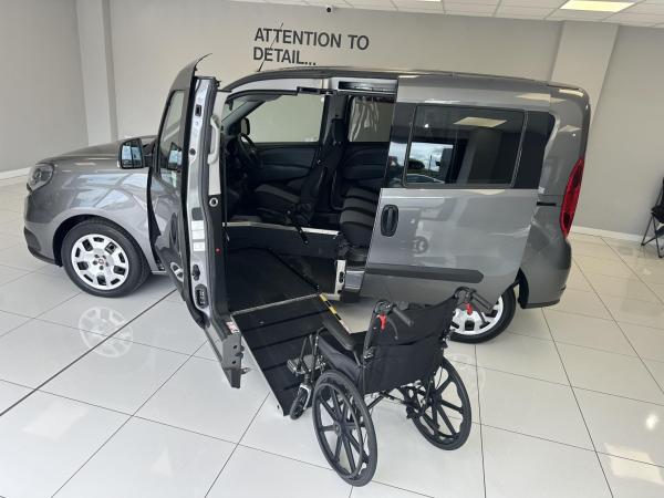 Fiat Doblo RARE "PASSENGER UPFRONT" 5 SEAT WAV WITH JUST 6,000 MILES!