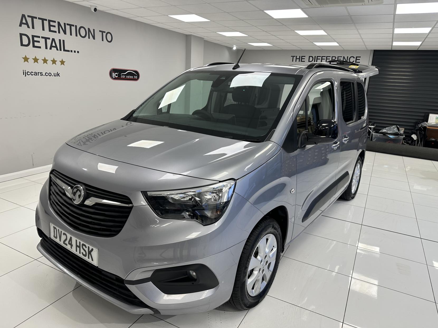 Vauxhall Combo Life WAV £18,995!! RARE 2024 Wheelchair adapted WAV  with just 1,400 miles! Cost almost £32,000 6 months ago!