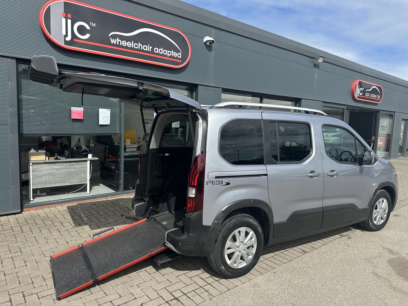 Peugeot Rifter WHEELCHAIR ADAPTED AUTOMATIC! CARRIES 5 IN TOTAL WITH A WINCH