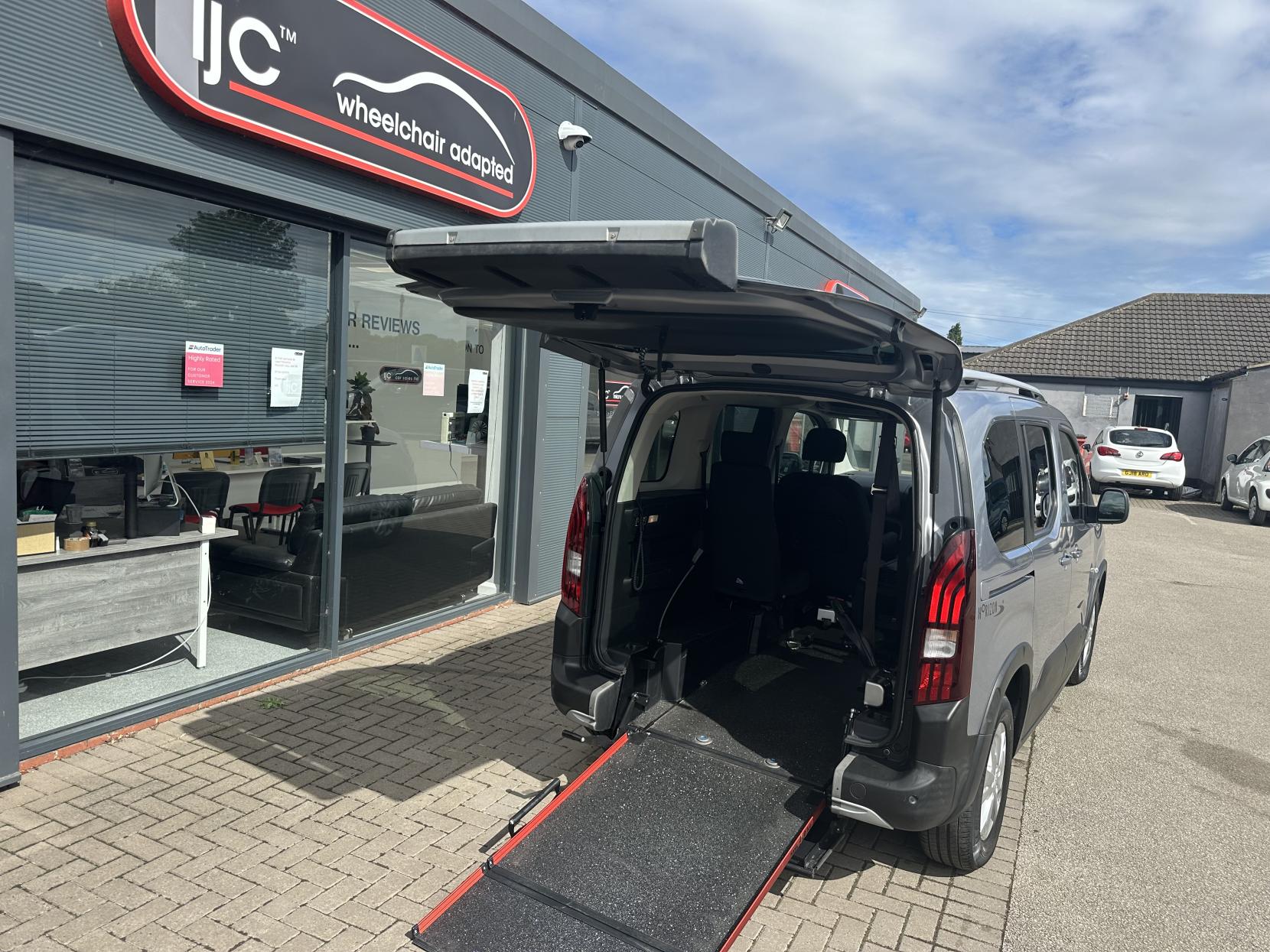 Peugeot Rifter WHEELCHAIR ADAPTED AUTOMATIC! CARRIES 5 IN TOTAL WITH A WINCH
