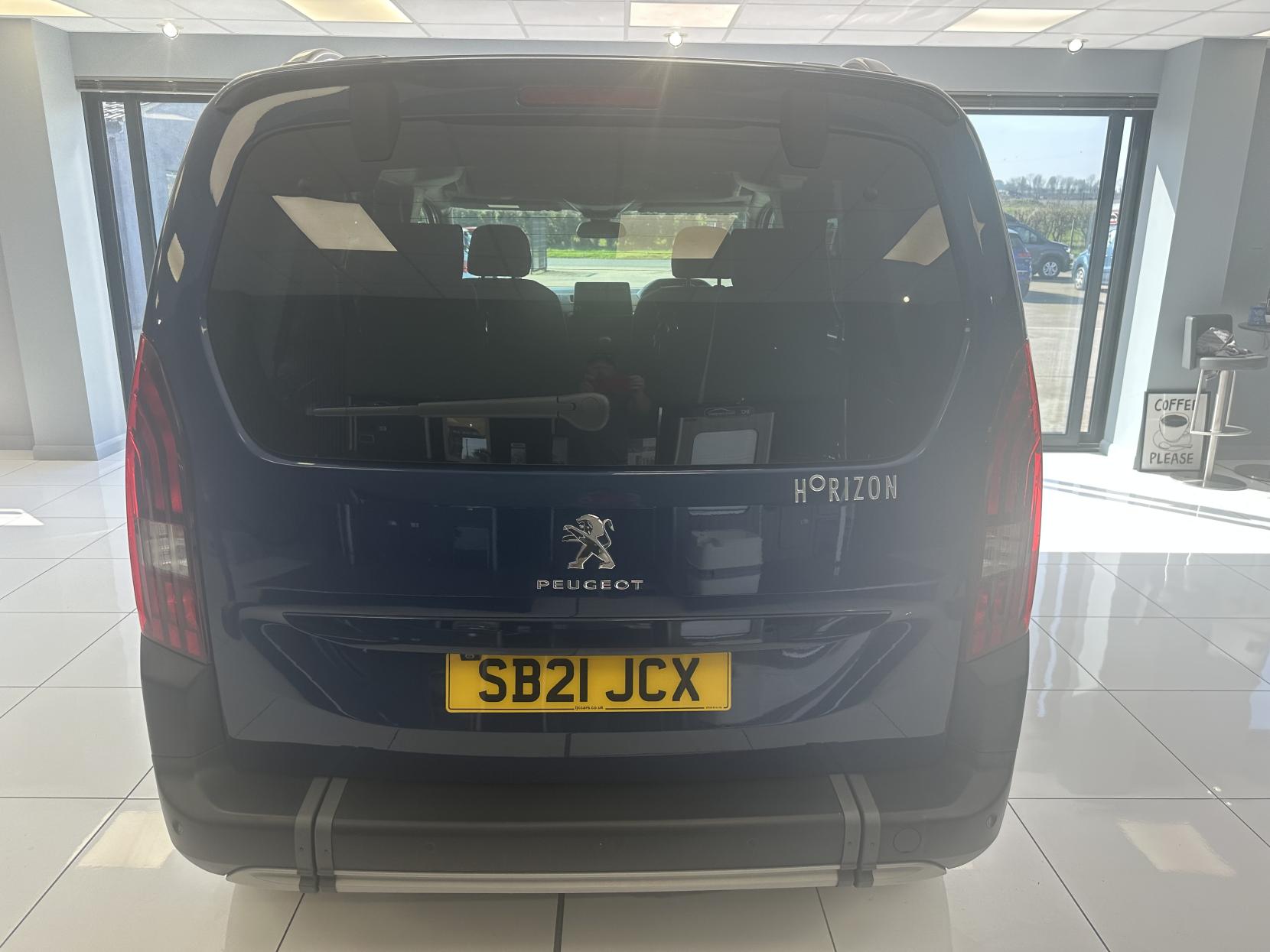 Peugeot Rifter 1.5 allure  APPLE CAR PLAY, SAT NAV