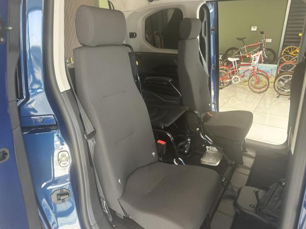 Peugeot Rifter 1.5 allure  APPLE CAR PLAY, SAT NAV