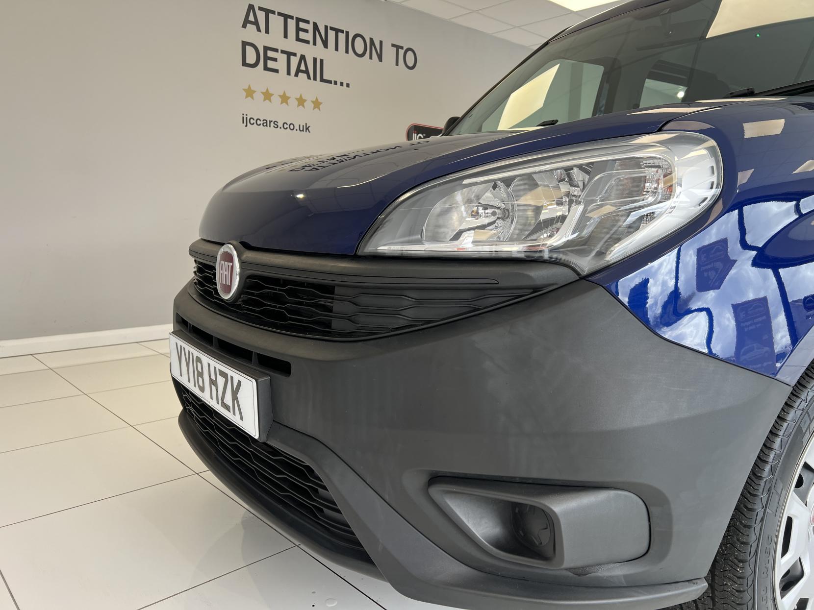 Fiat Doblo *NEW PRICE! Save £4,000!!  * -  Low mileage WAV, 3,000 MILES! 1.4 Pop MPV 5dr Petrol Manual Euro 6 (s/s) (95 bhp)