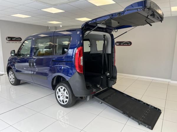 Fiat Doblo *NEW PRICE! Save £4,000!!  * -  Low mileage WAV, 3,000 MILES! 1.4 Pop MPV 5dr Petrol Manual Euro 6 (s/s) (95 bhp)