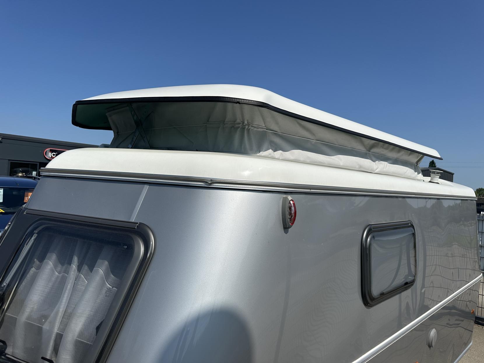 Eriba Touring TOURING RETRO CARAVAN 530