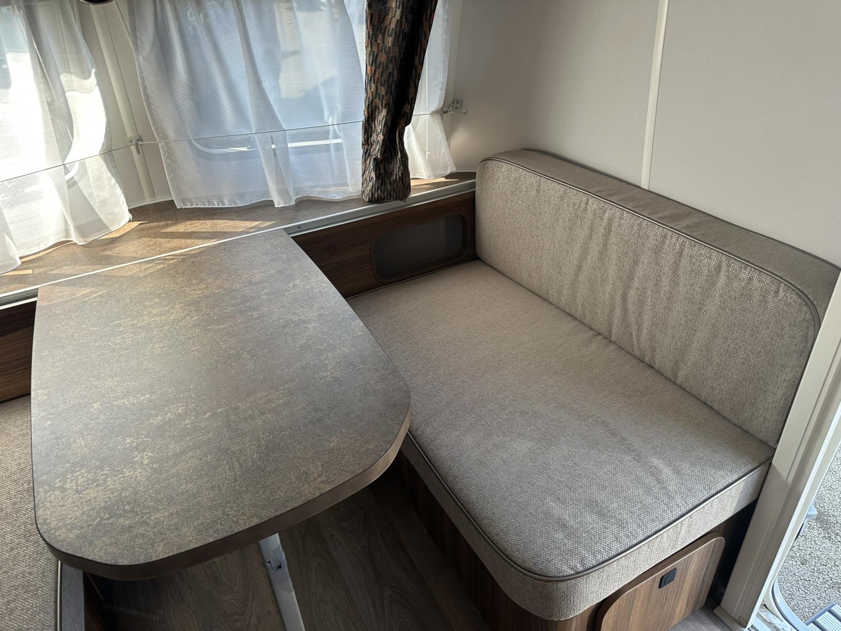 Eriba Touring TOURING RETRO CARAVAN 530