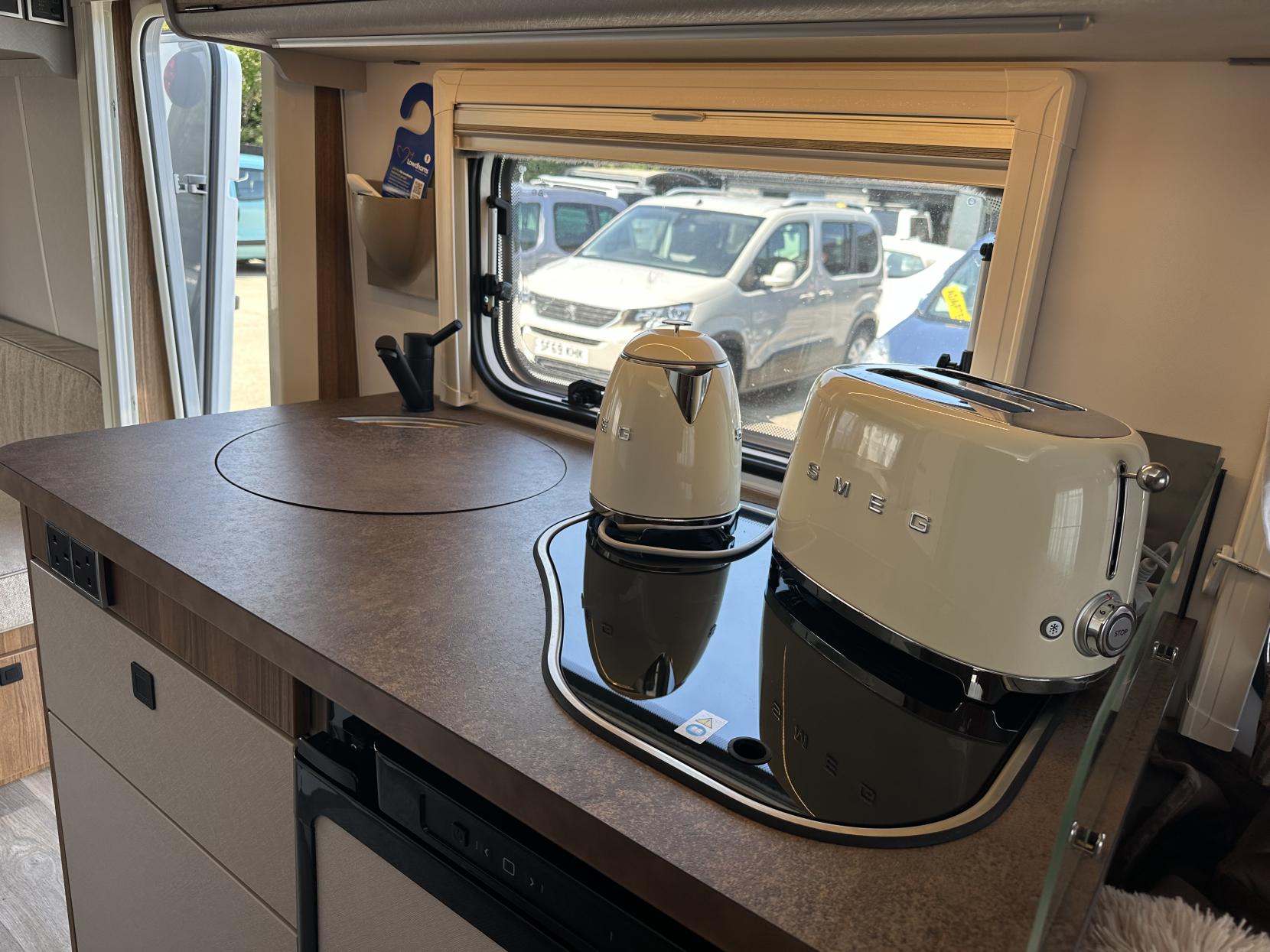 Eriba Touring TOURING RETRO CARAVAN 530