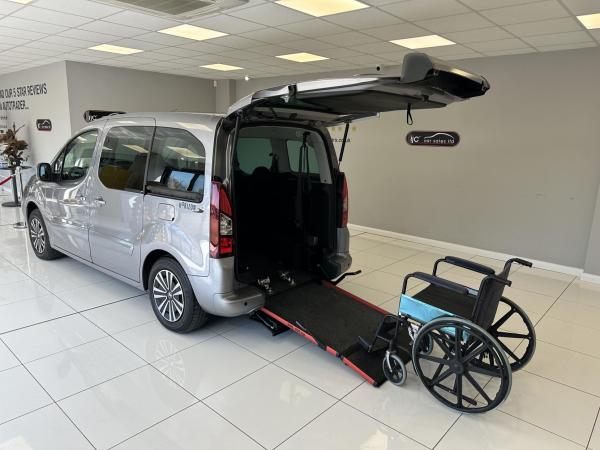 Peugeot Partner 2018 RARE 5 SEAT WAV, JUST 3,844 MILES! WITH WINCH