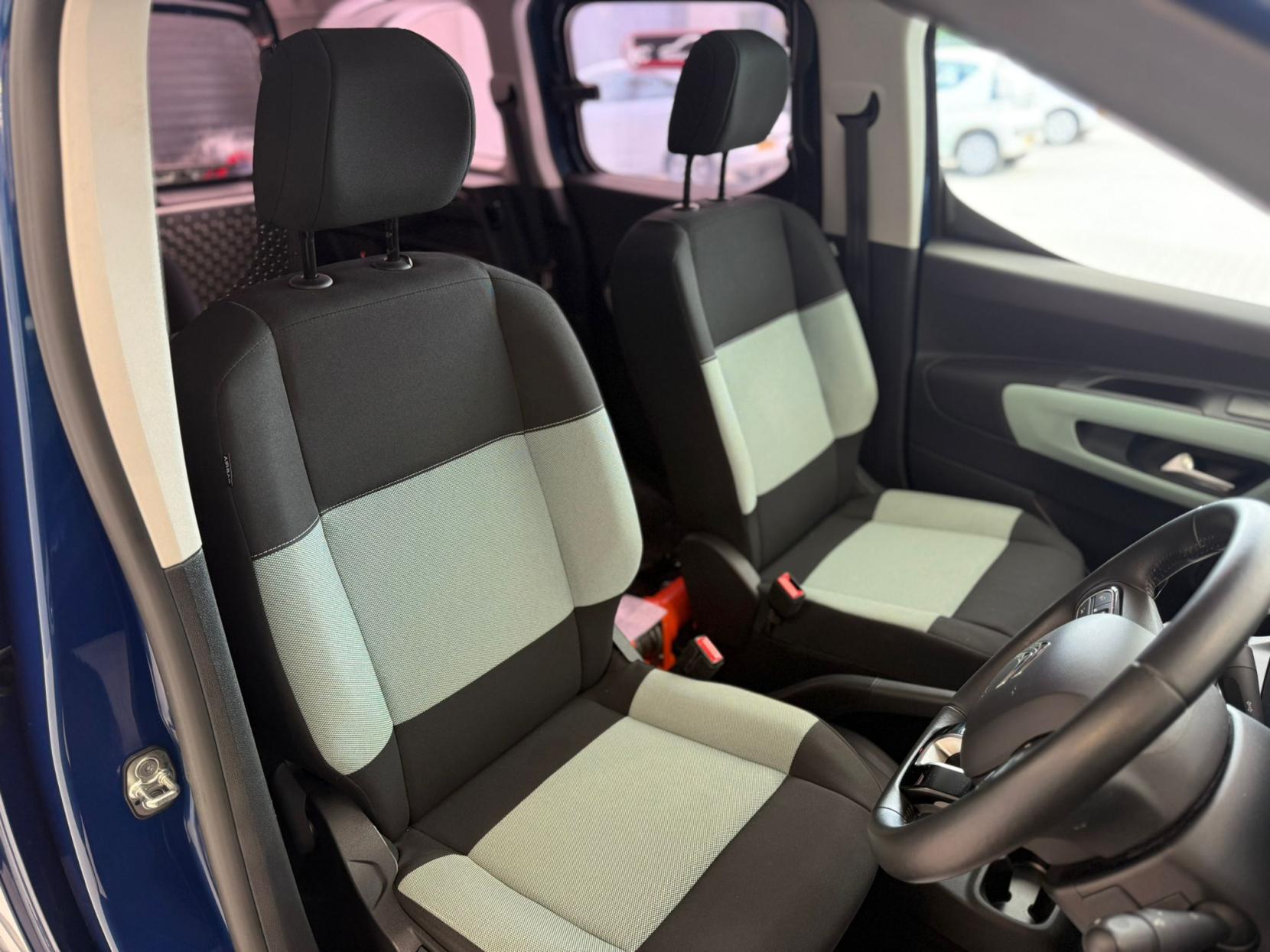 Citroen Berlingo WHEELCHAIR ADAPTED MPV, JUST 12,562 MILES! WITH A WINCH, NEWER SHAPE, SAT NAV!,1.5 BlueHDi Feel M MPV 5dr Diesel Manual Euro 6 (s/s) (100 ps)